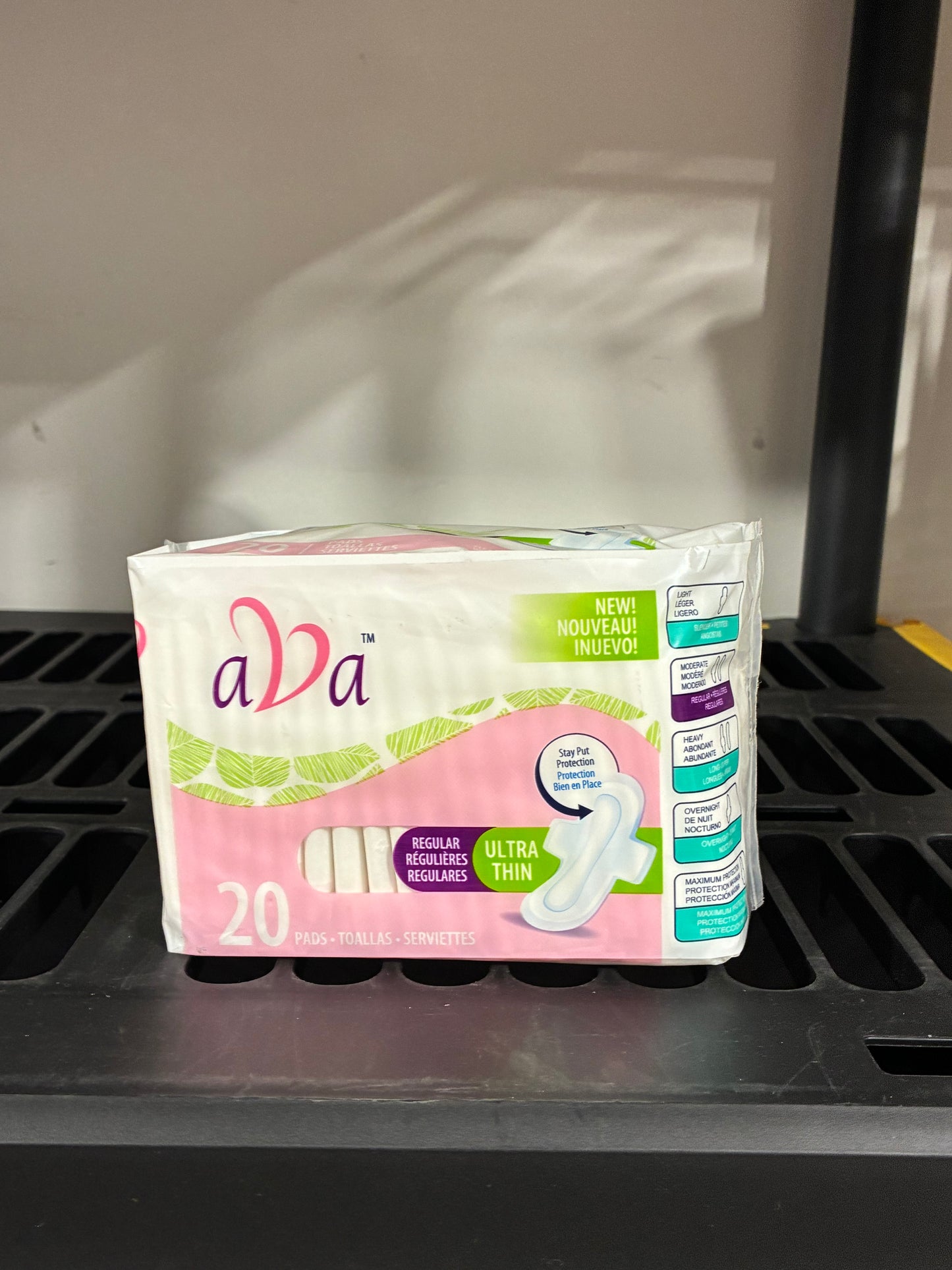 aVa Regular Ultra Thin 20ct Pads