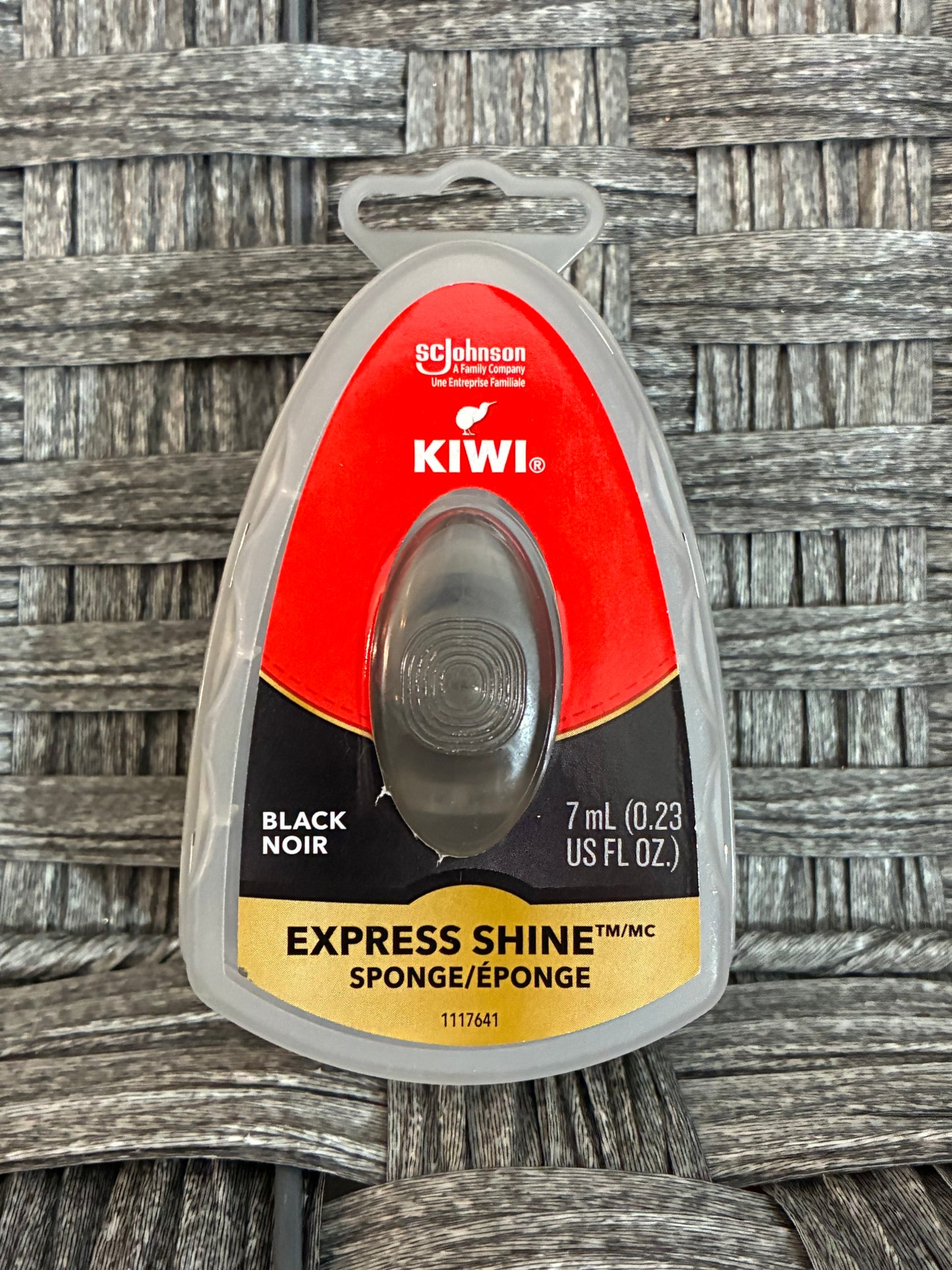 KIWI EXPRESS SHINE SPONGE BLACK