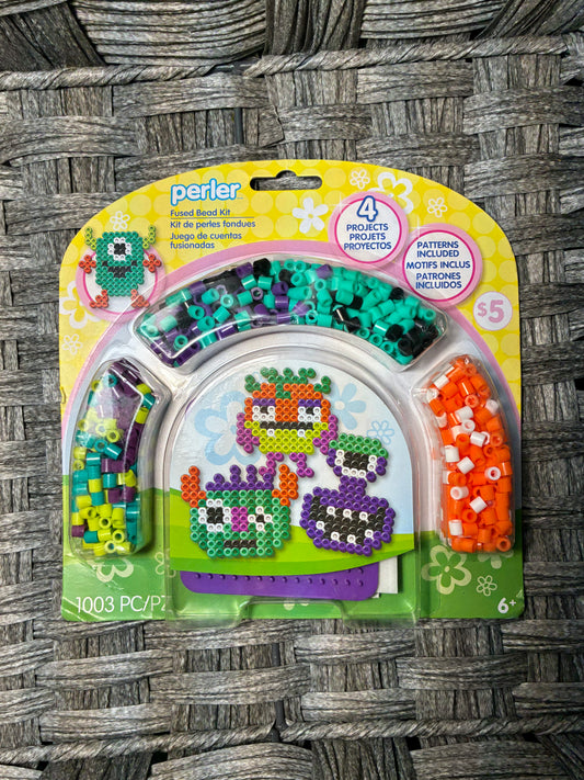 PERLER FUSED BEAD KIT 1003PCS