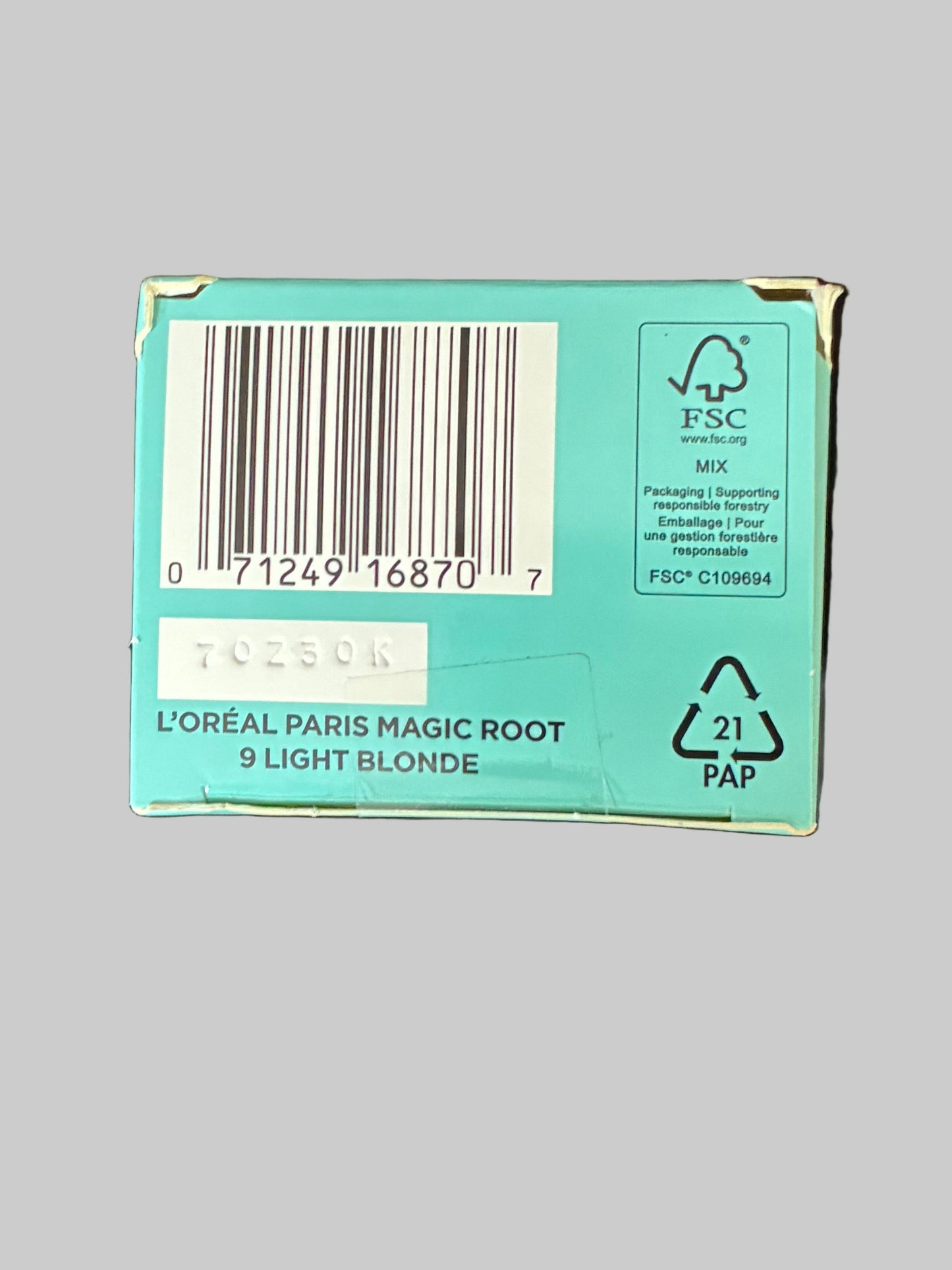 L’ORÉAL PARIS MAGIC ROOT PERMANENT - 9 LIGHT BLONDE