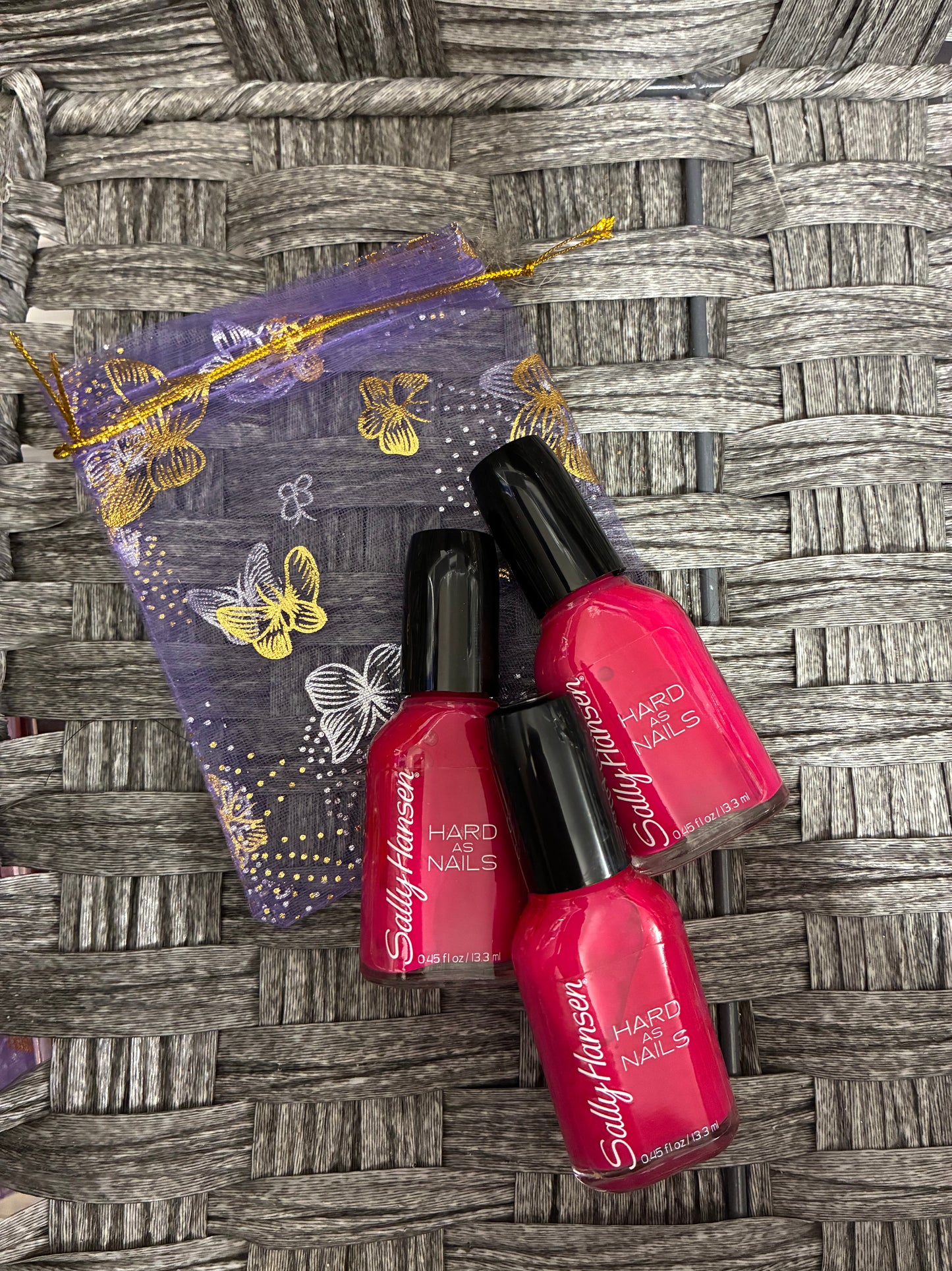 3pcs Sally Hansen Nail Polish Hard as Nails 270 Solid Love