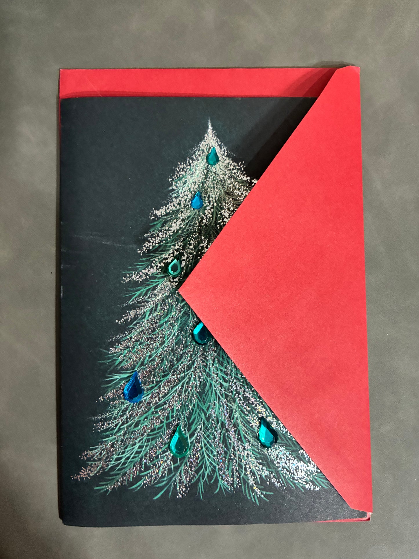 CHRISTMAS TREE THEMED PAPYRUS CHRISTMAS CARD WITH RHINESTONE EMBELLISHMENTS 4CT WITH RED/GOLD ENVELOPES