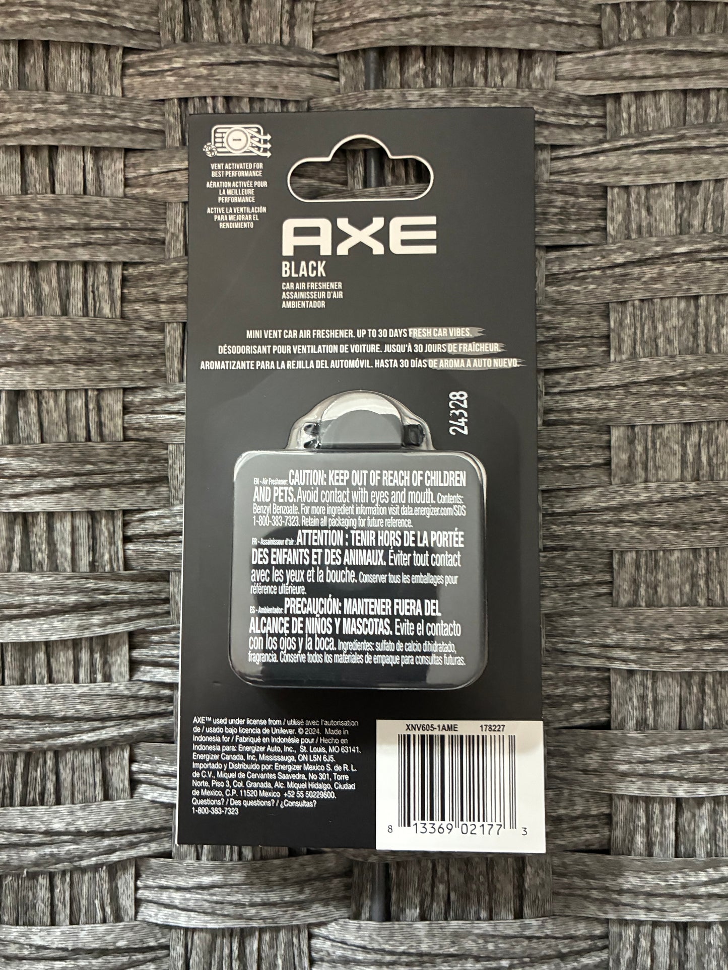 AXE BLACK AIR VENT CLIP FROZEN PEAR & CEDARWOOD