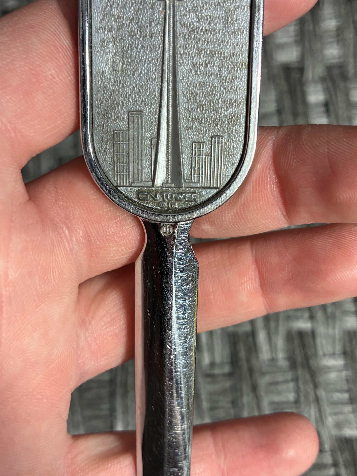 VINTAGE CN TOWER CANADA SOUVENIR LETTER OPENER - PRE OWNED