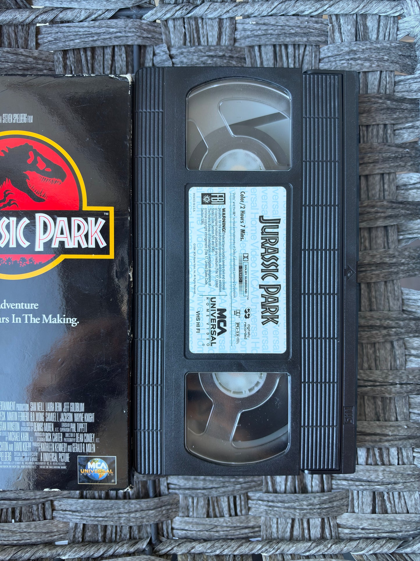 JURASSIC PARK (VHS, 1993) JEFF GOLDBLUM VINTAGE PRE OWNED
