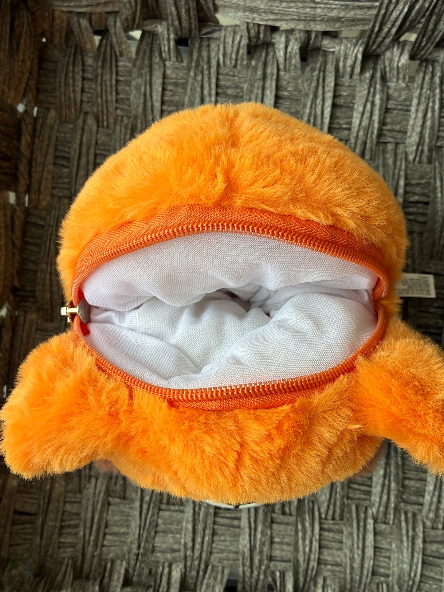 AMERICAN GREETINGS SOFT PLUSH ORANGE AND BROWN BABY FOX WITH ZIPPER POUCH GIFT
