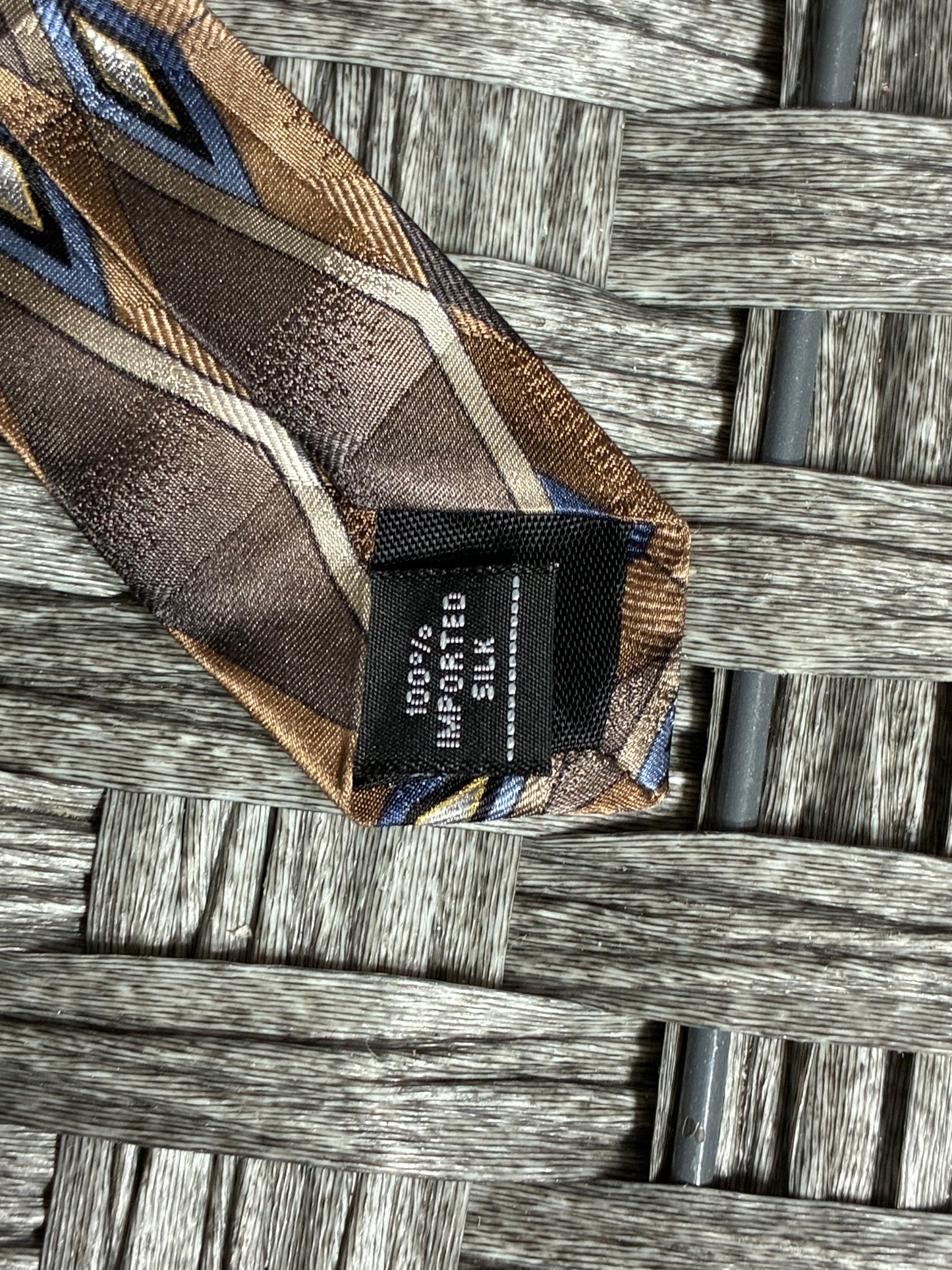 ARROW MENS NECKTIE 100% SILK - PRE OWNED