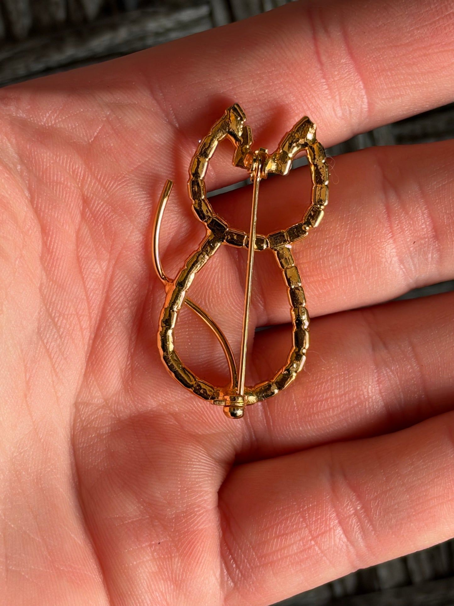 PRE OWNED - CAT BROOCH