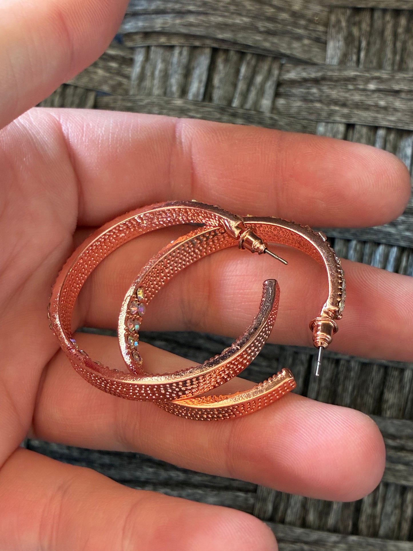 ROSE GOLD TONE RHINESTONE HOOP EARRINGS