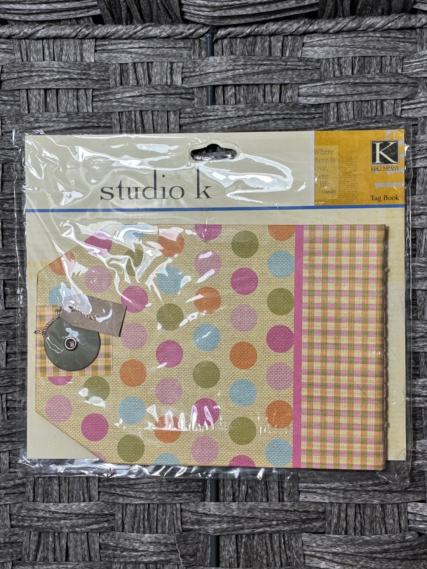 STUDIO K TAG BOOK #531352