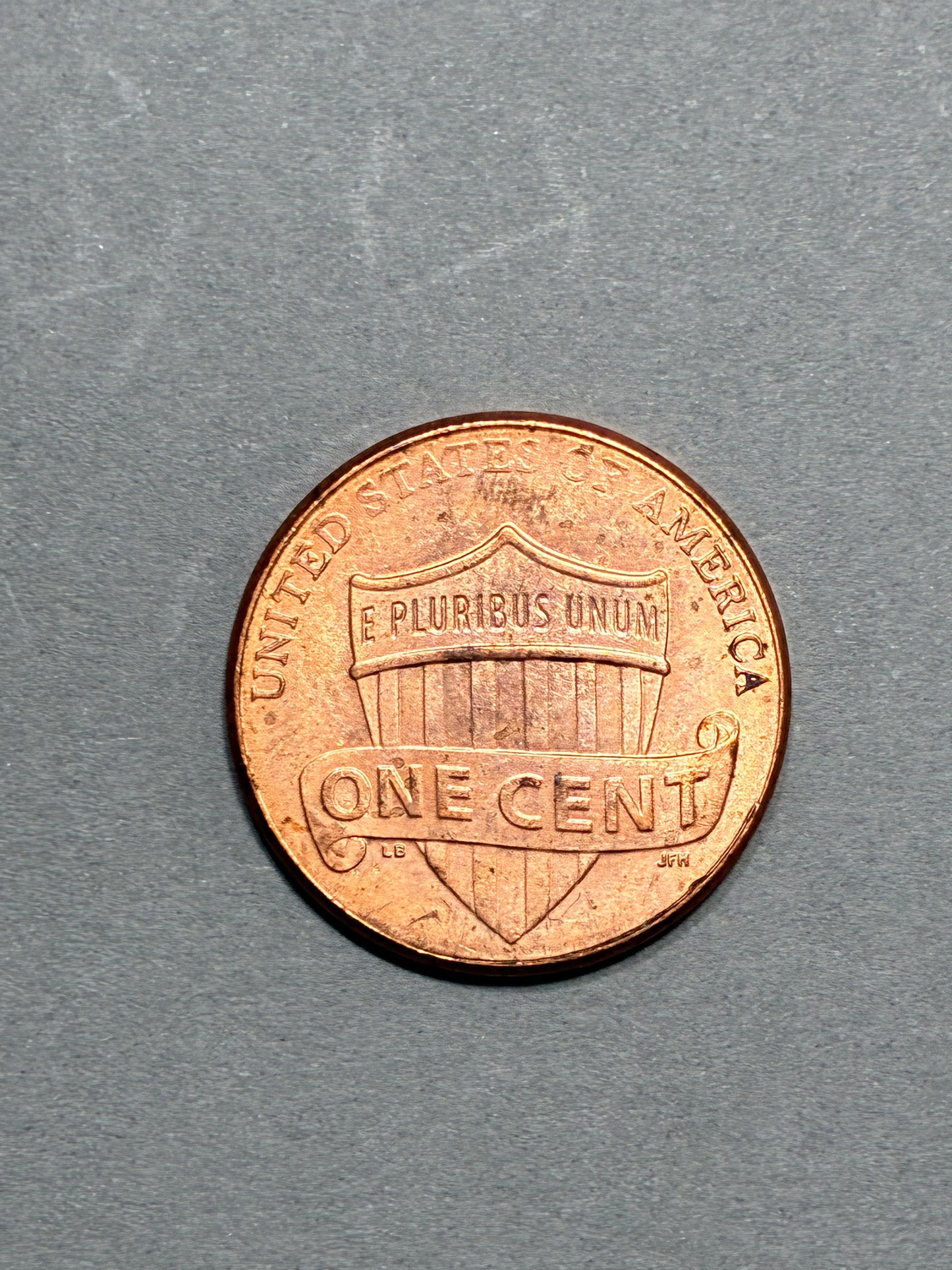 2018 PENNY NO MINT MARK BRIGHT RED CIRCULATED (PNC 0111)