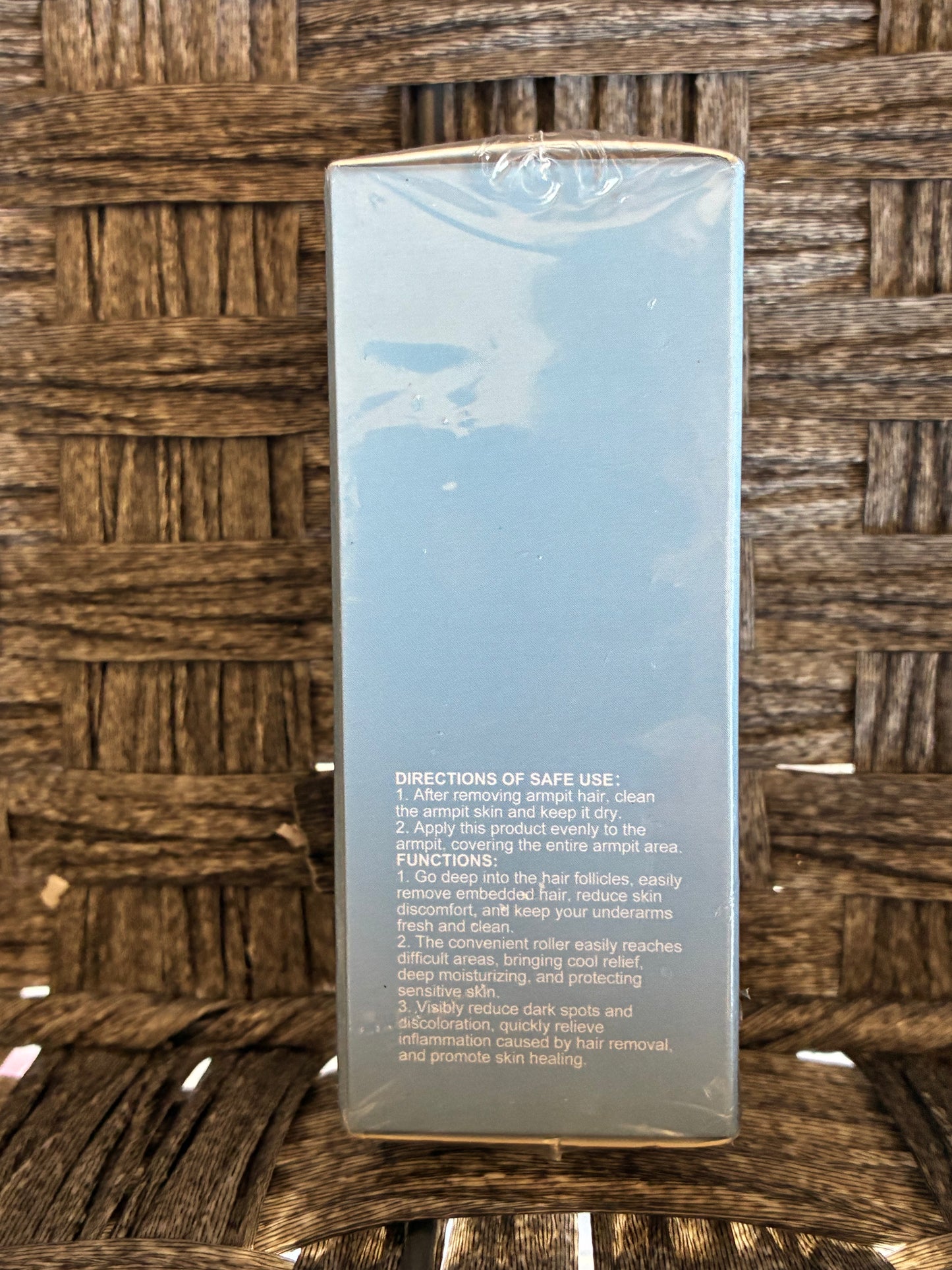 JAYSUING SMOOTHING SOLUTION UNDERARM SOOTHING ROLLER NIACINAMIDE & LICORICE 50ML