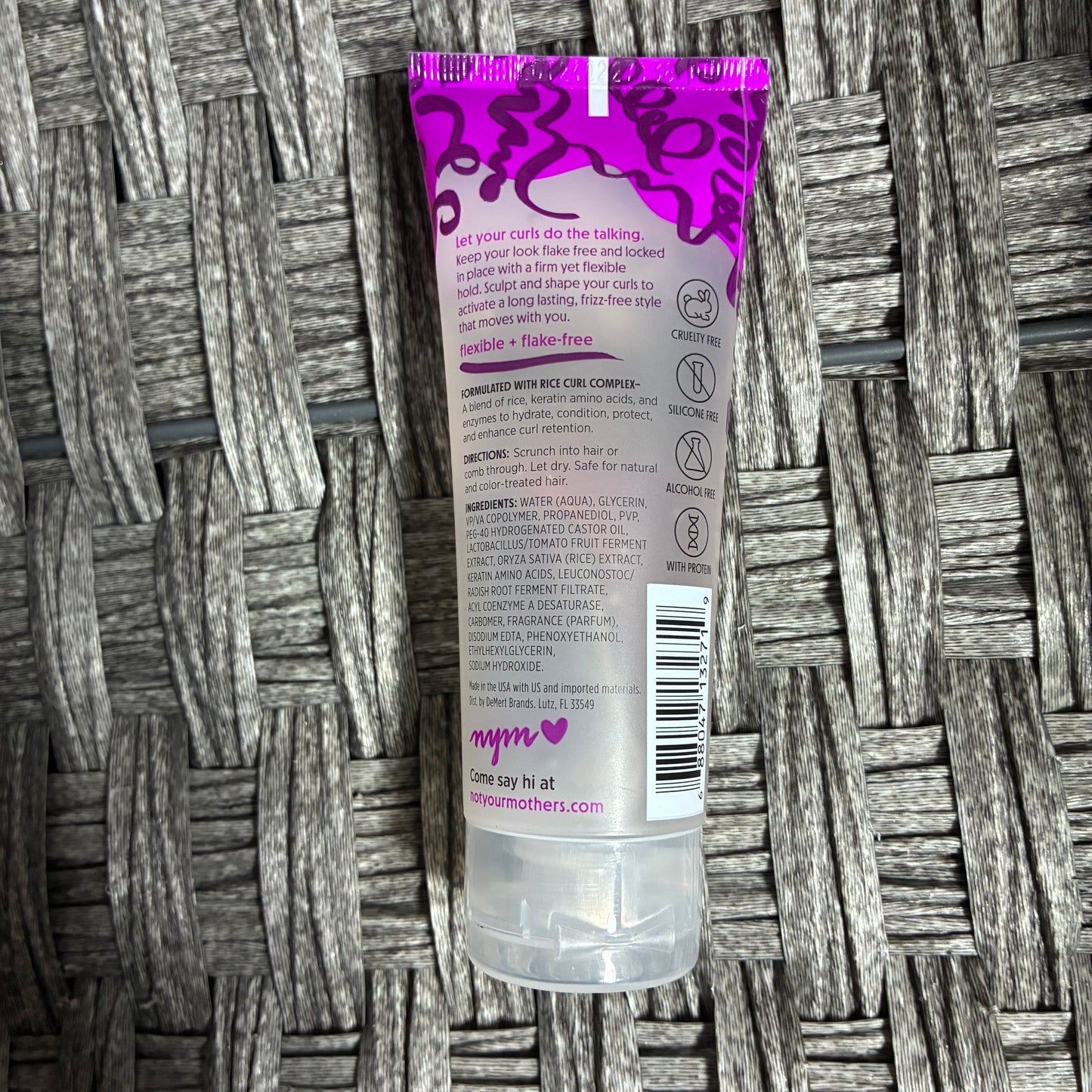 NOT YOUR MOTHERS CURL TALK SCULPTING GEL 2OZ