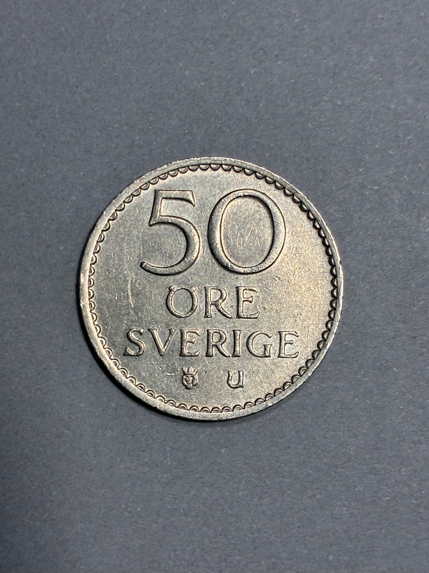 1966 SWEDEN 50 ORE COPPER NICKEL COIN FT. MONOGRAM KING GUSTAF VI ADOLF - CIRC
