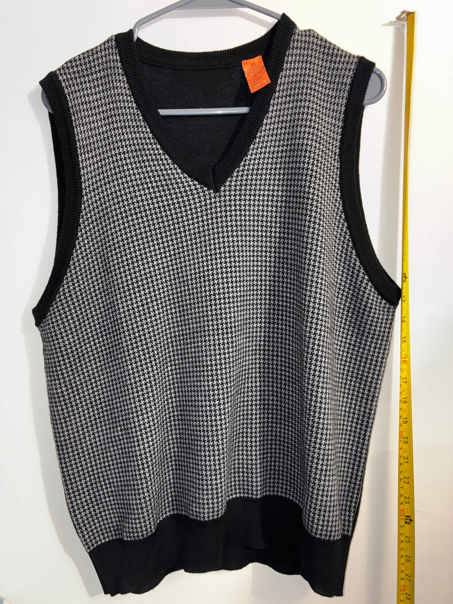 SWEATER VEST (PRESUMABLY SETTE PONTI) MADE IN ITALY 50% MERINO WOOL 50% ACRYLIC RN 0103842 - PRE OWNED