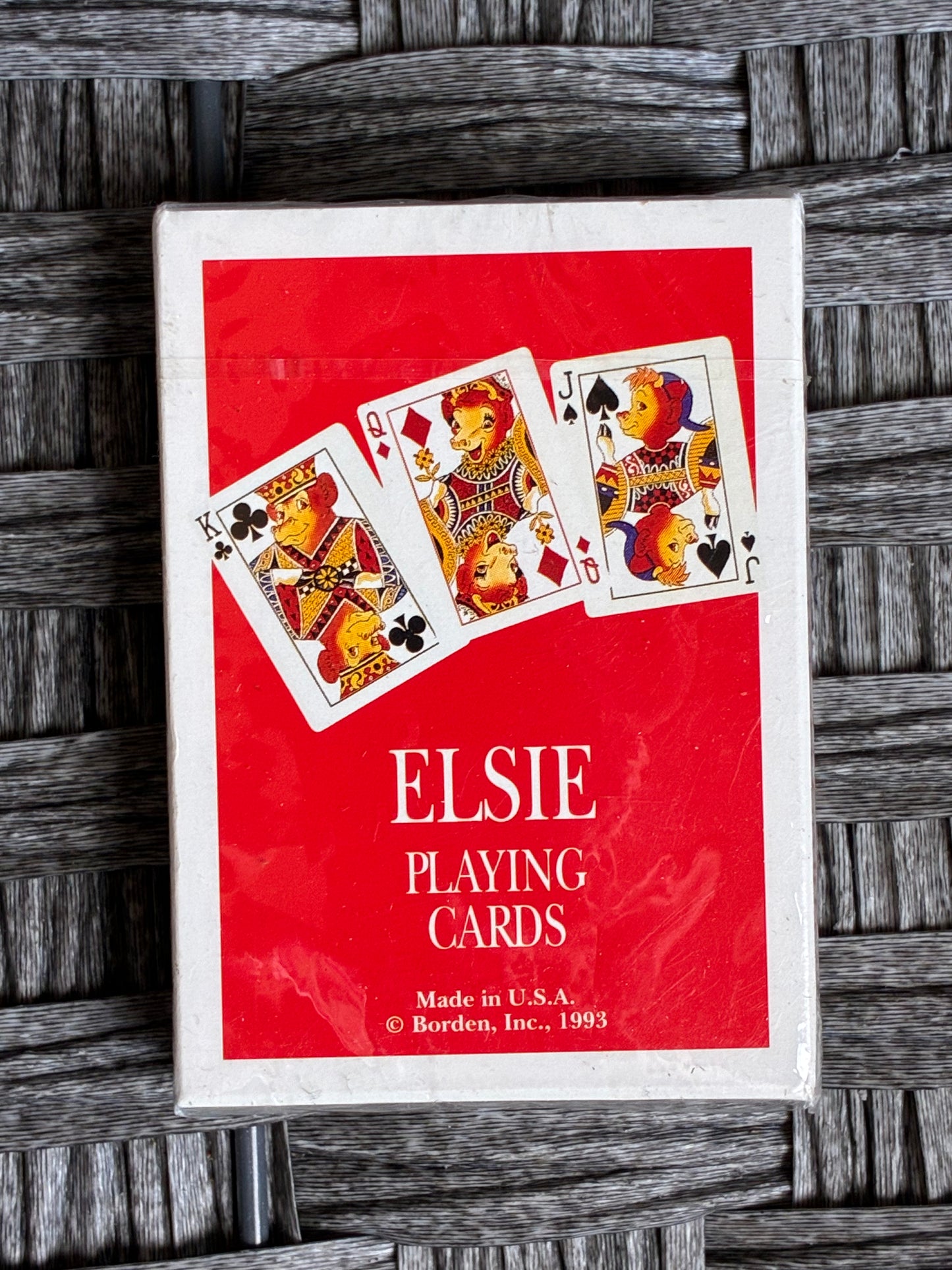 VINTAGE 1993 ELSIE COW PLAYING CARDS BORDEN INC MADE IN USA