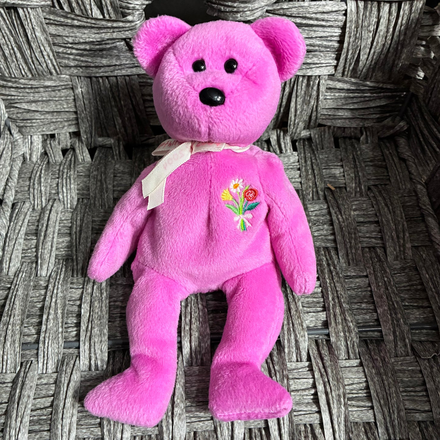 VINTAGE 2004 TY BEANIE BABY MOTHERS DAY BEAR NO TAG