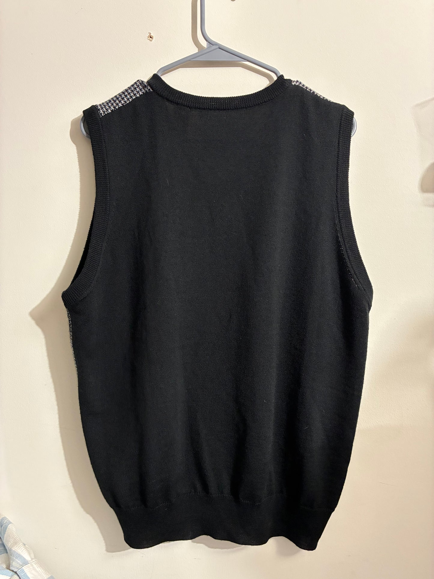 SWEATER VEST (PRESUMABLY SETTE PONTI) MADE IN ITALY 50% MERINO WOOL 50% ACRYLIC RN 0103842 - PRE OWNED