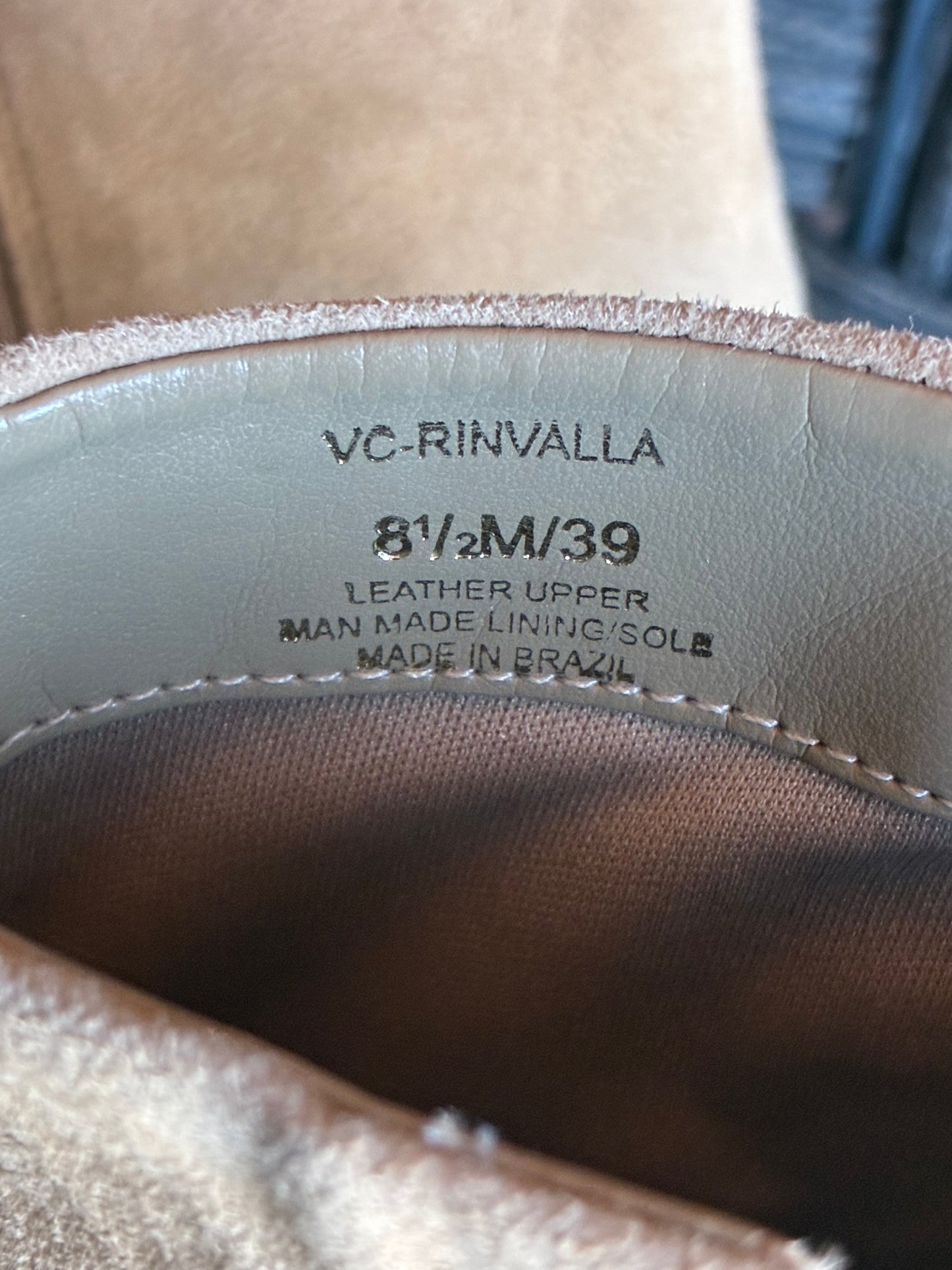 VINCE CAMUTO TAN SUEDE LEATHER ANKLE BOOTS 8.5M WOMENS WESTERN FORMAL PRE OWNED