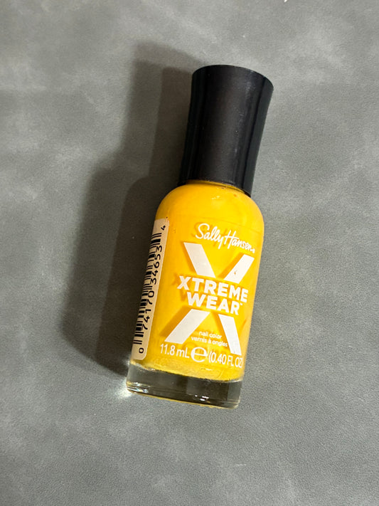 SALLY HANSEN XTREME WEAR - MELLOW YELLOW