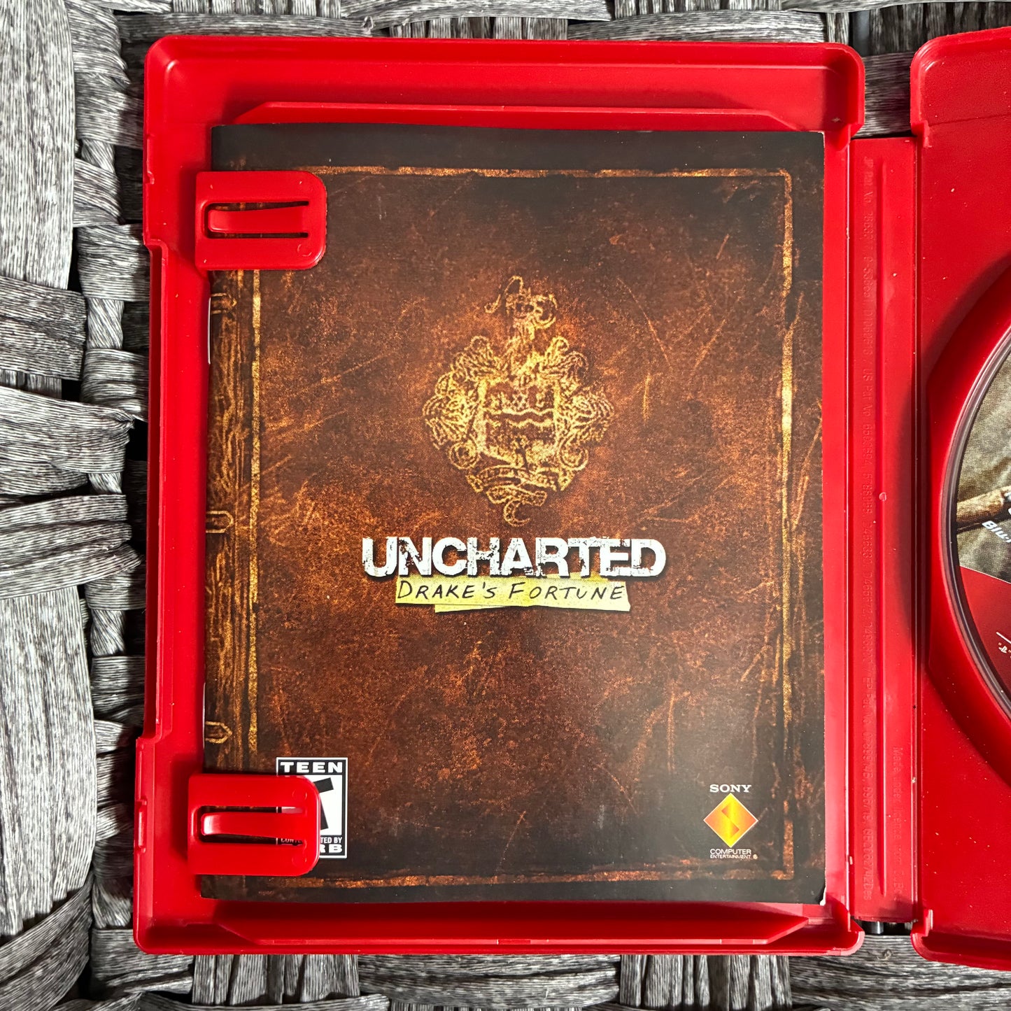 PS3 UNCHARTED DRAKE’S FORTUNE (2007) - PRE OWNED
