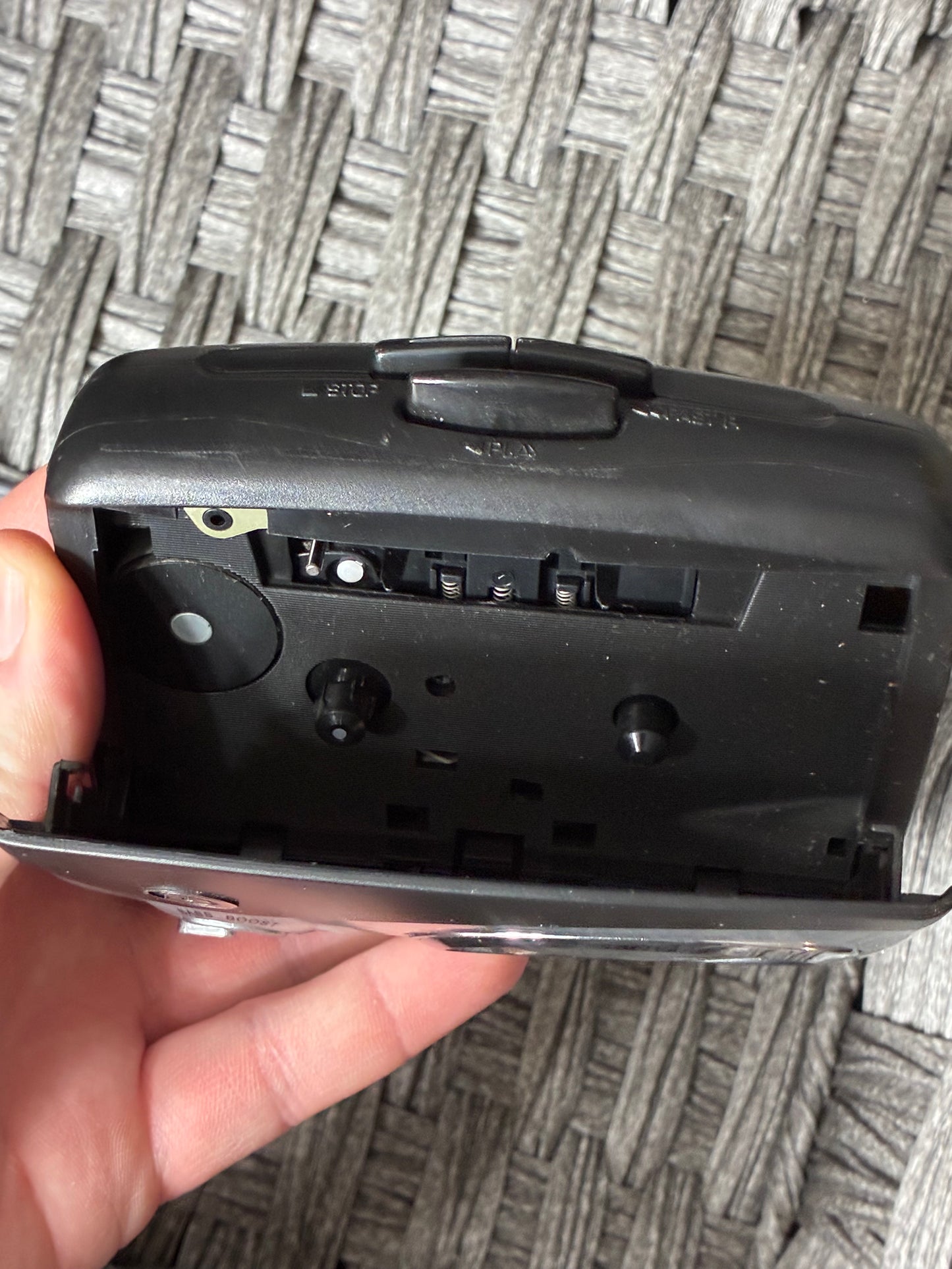 DURABRAND CASSETTE PLAYER MODEL 822 - USED - UNTESTED BUT TURNS ON