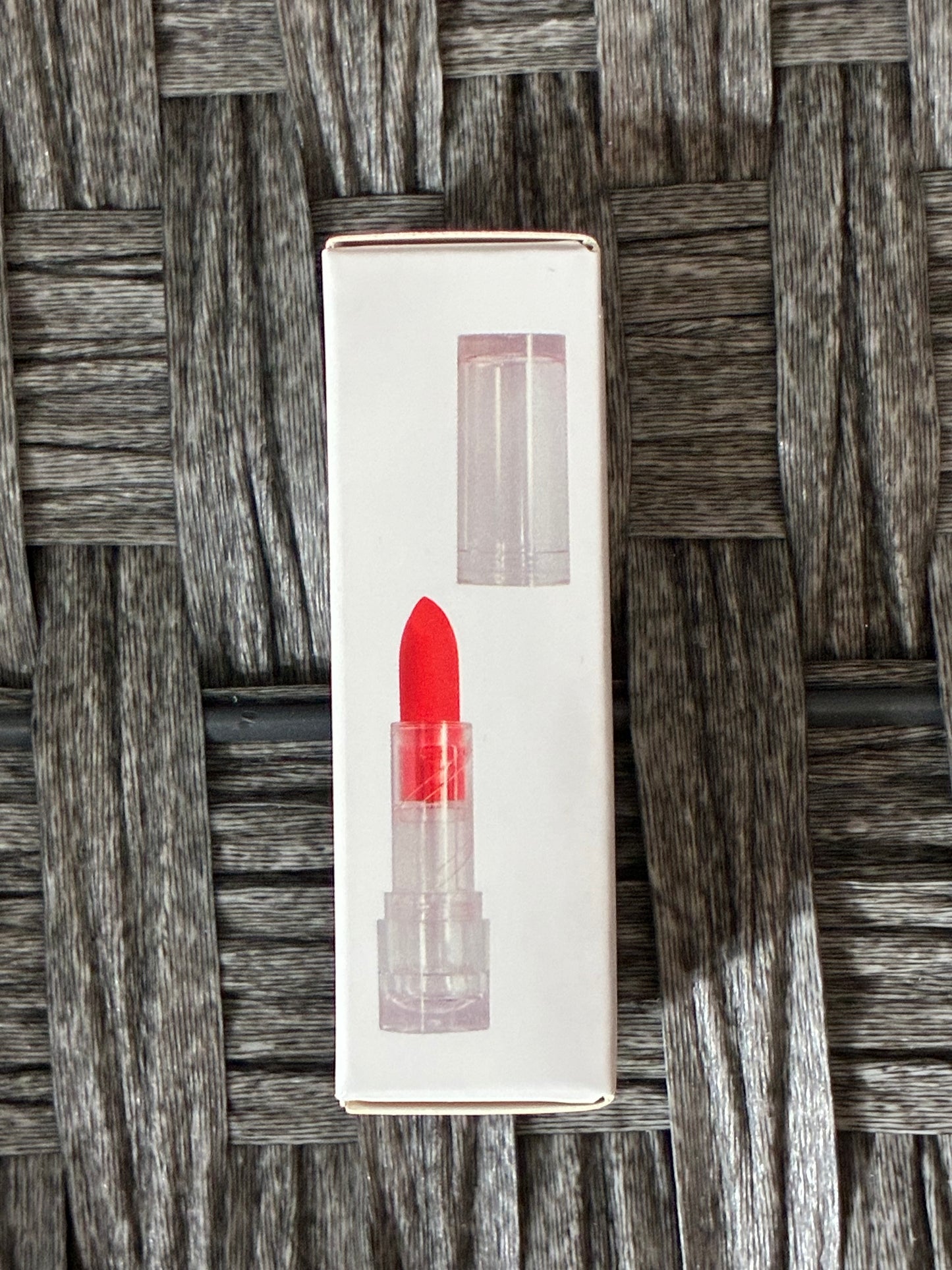 REVOLUTION BABY LIPS - VISION