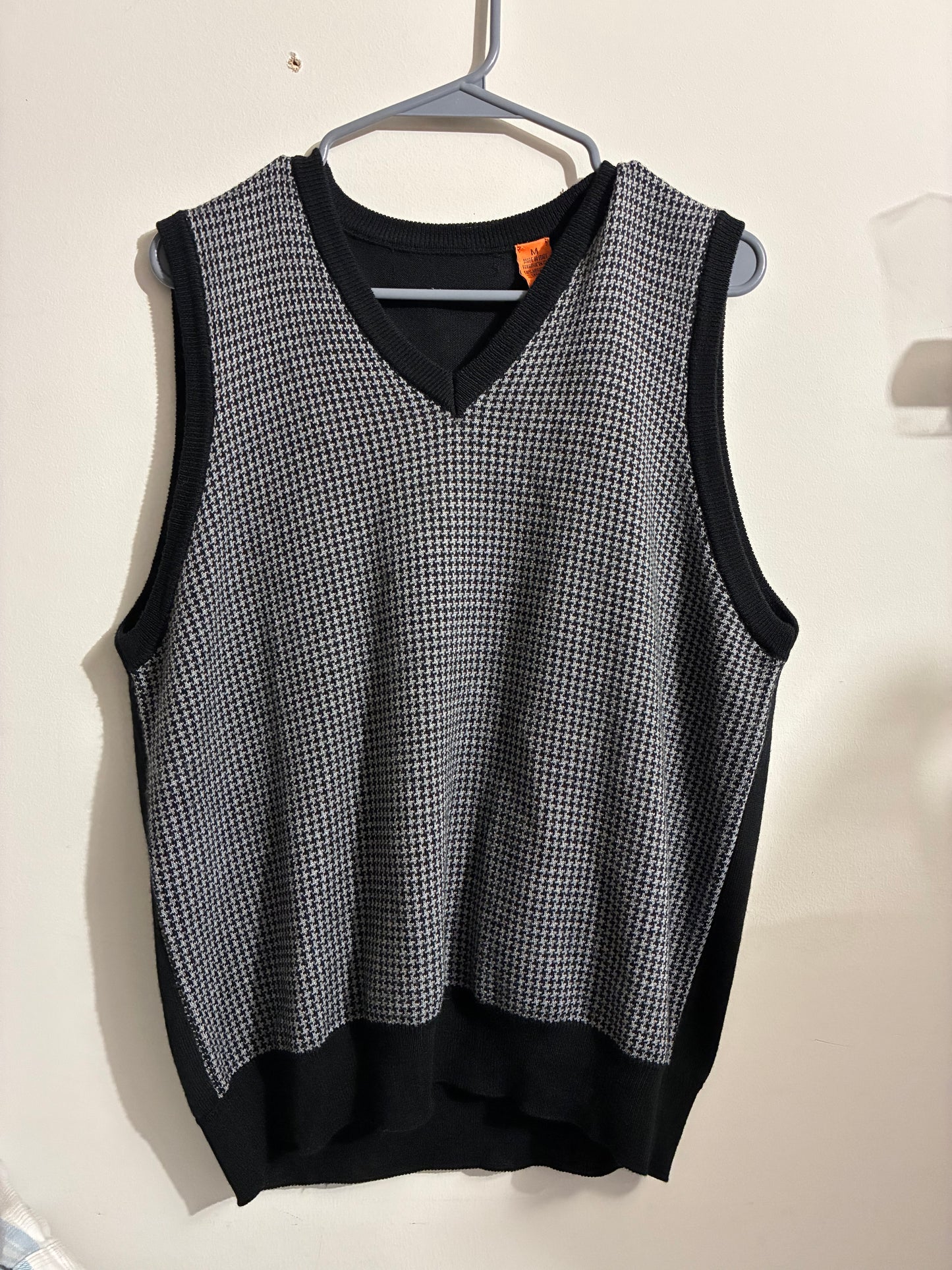 SWEATER VEST (PRESUMABLY SETTE PONTI) MADE IN ITALY 50% MERINO WOOL 50% ACRYLIC RN 0103842 - PRE OWNED