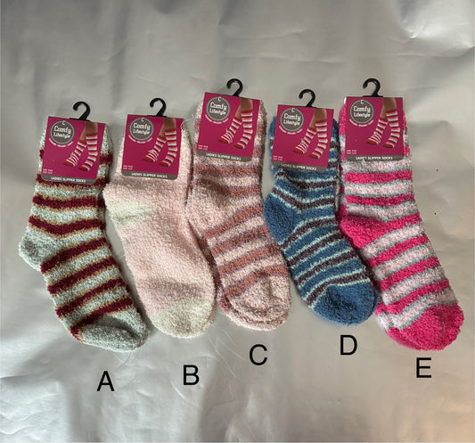 COMFY LIFESTYLE LADIES SLIPPER SOCKS - ONE SIZE FITS MOST