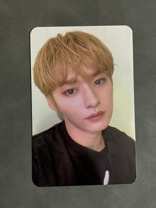 STRAY KIDS NOEASY PRE ORDER BENEFIT - LEE KNOW