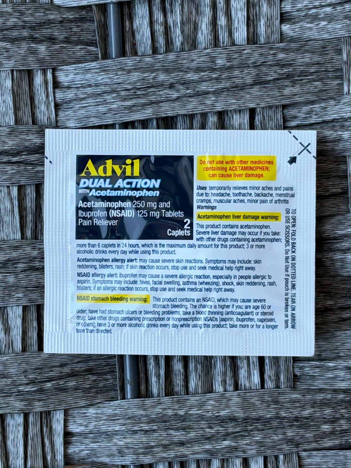 ADVIL DUAL ACTION WITH ACETAMINOPHEN, ON THE GO POUCH, 2 CAPLETS