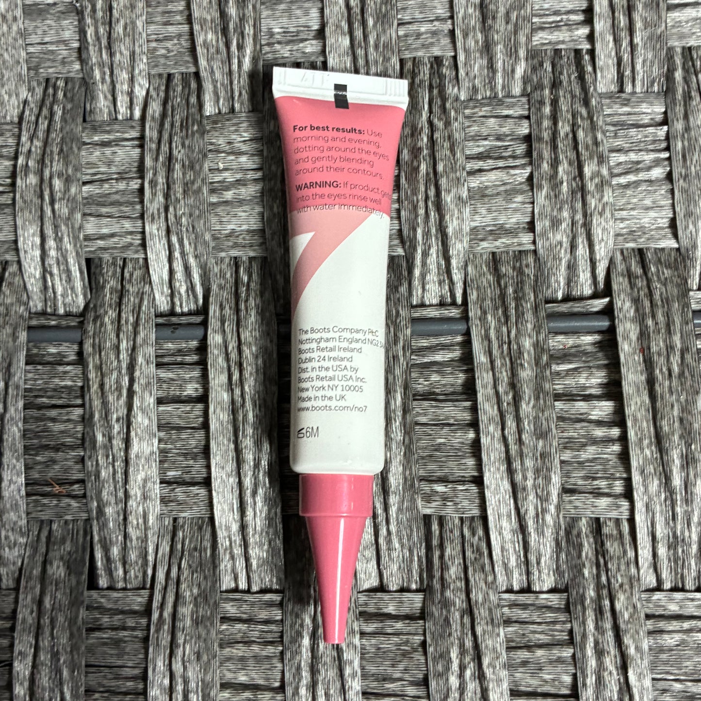 NO7 RESTORE & RENEW MULTI ACTION EYE CREAM 0.5FL OZ - NEW WITHOUT BOX