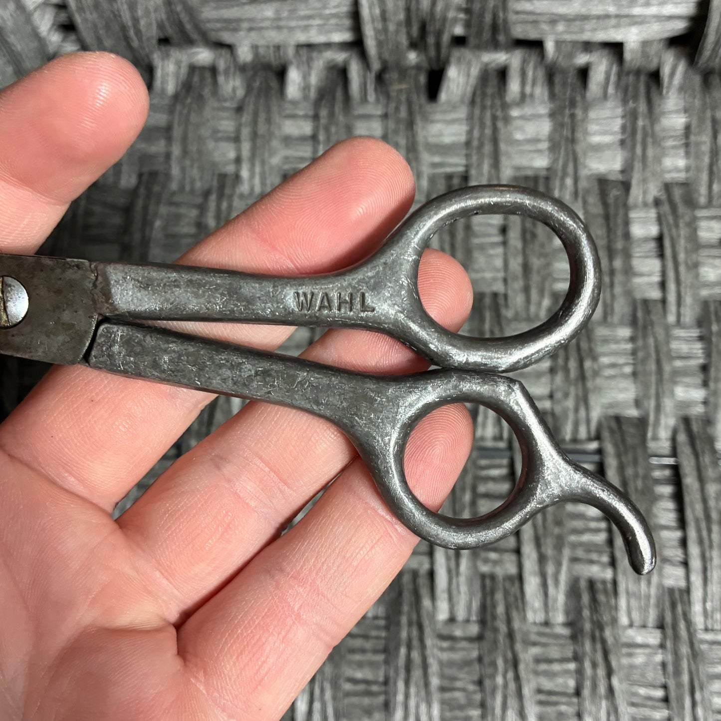 VINTAGE WAHL BARBER HAIR TRIMMING SCISSORS