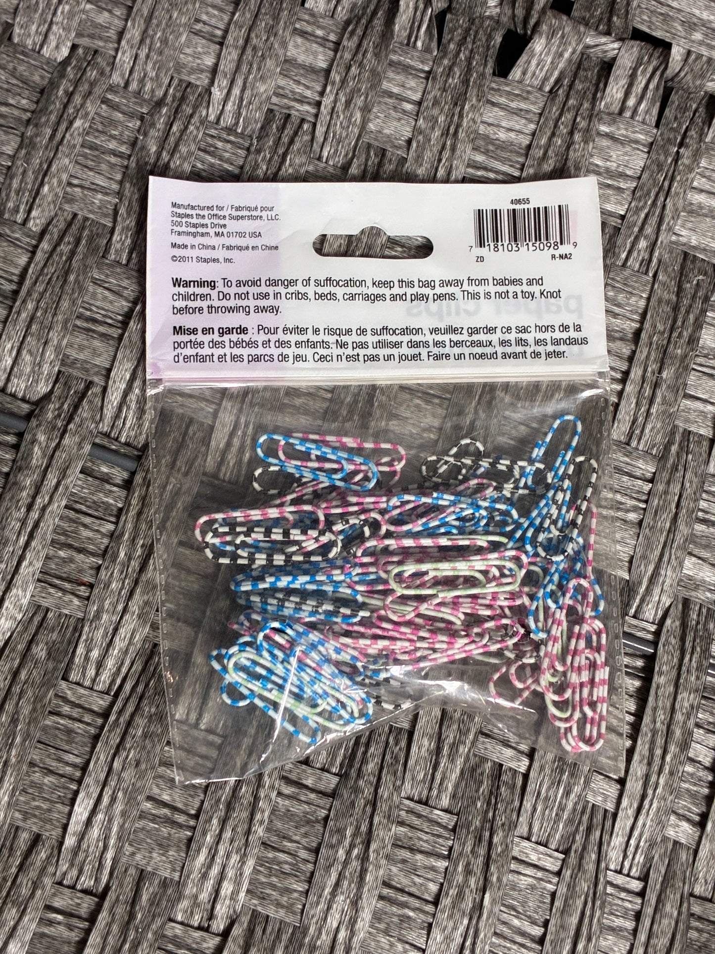 STAPLES PAPER CLIPS 100PCS STANDARD