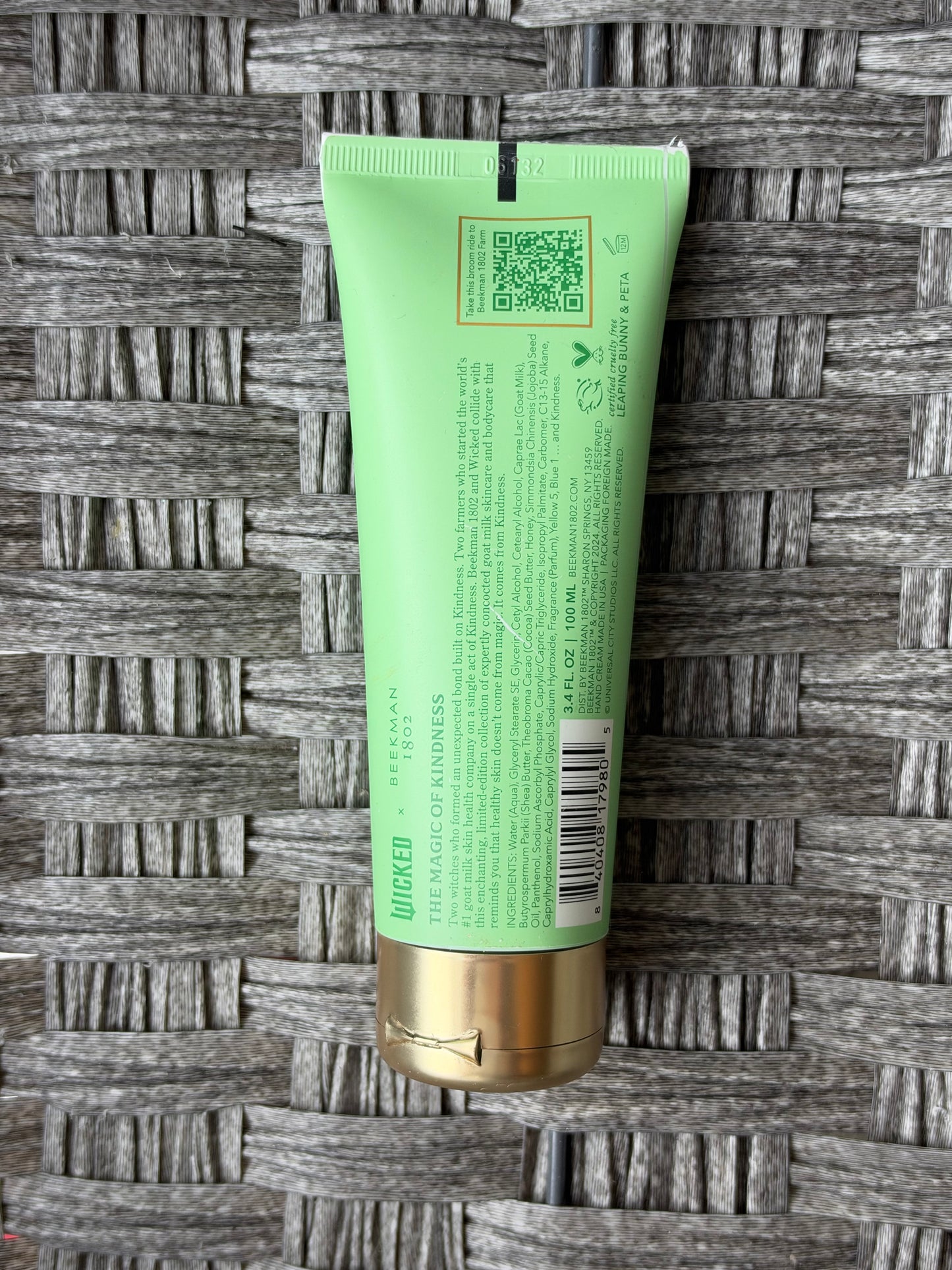 BEEKMAN 1802 WICKED IT'S TIME TO FLY HAND CREAM ELPHABA - UNSEALED NEVER USED