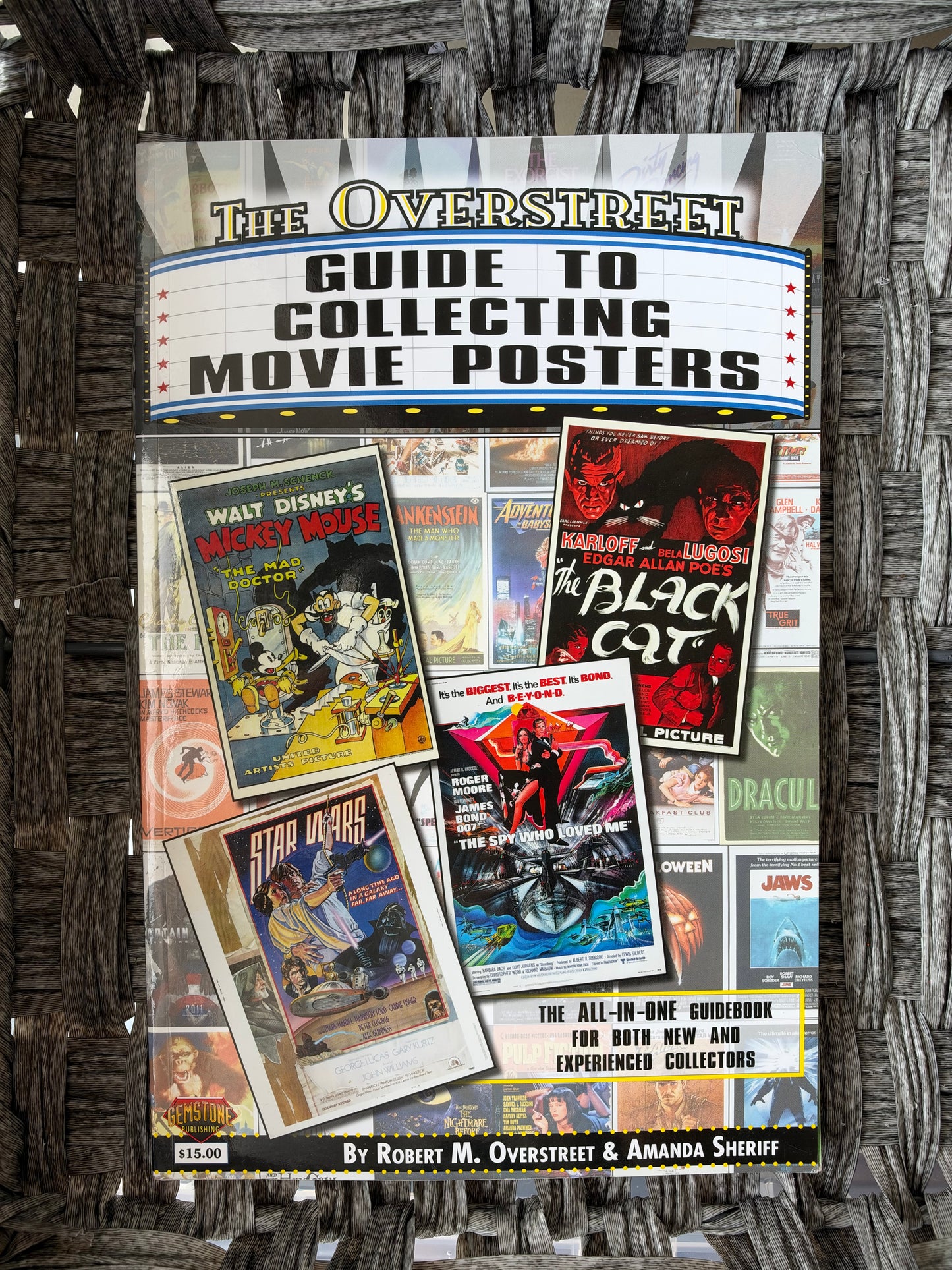 ROBERT M. OVERSTREET - THE OVERSTREET GUIDE TO COLLECTING MOVIE POSTERS BOOK
