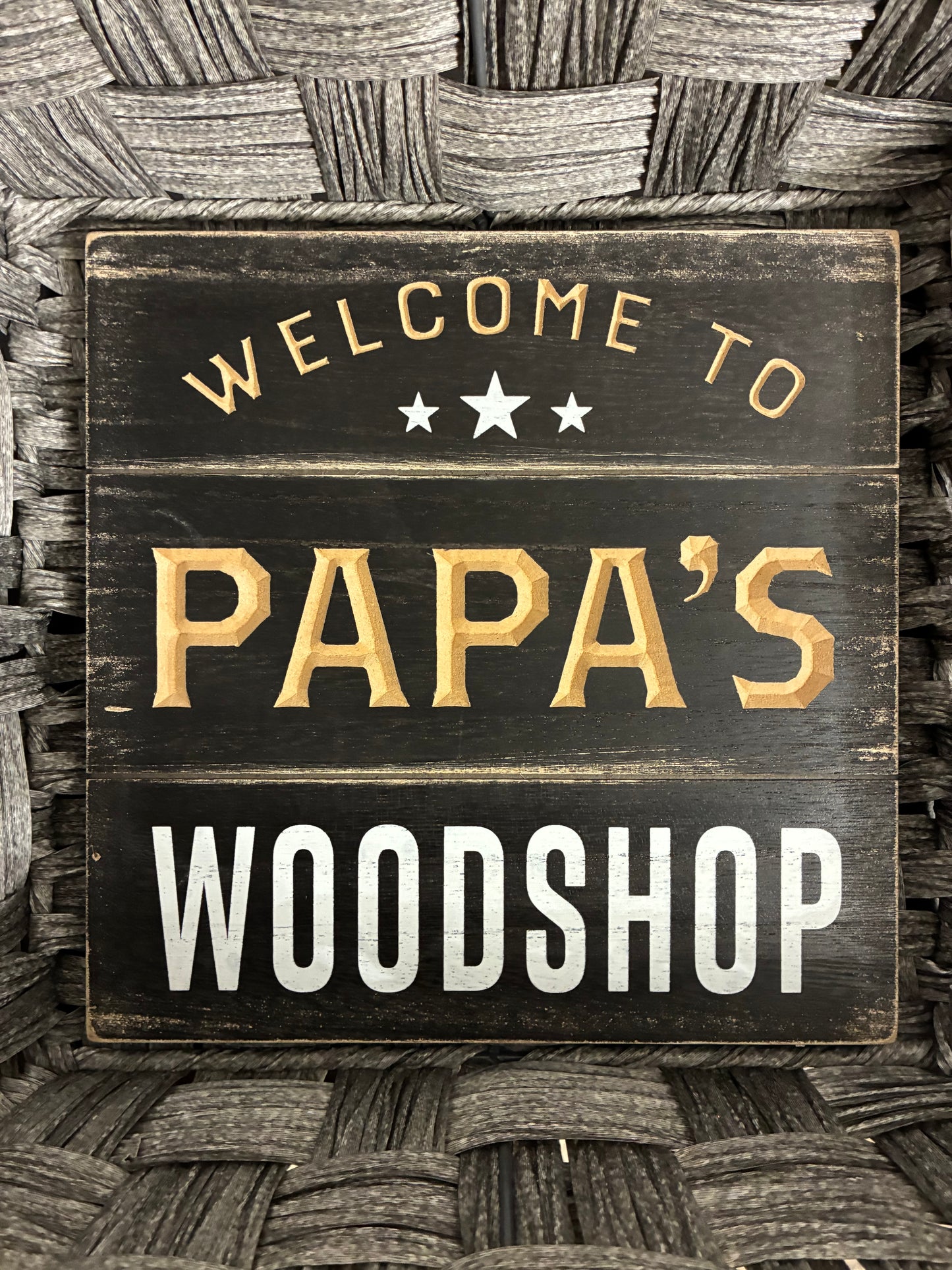 WELCOME TO PAPA'S WOODSHOP SIGN HANGING DECOR