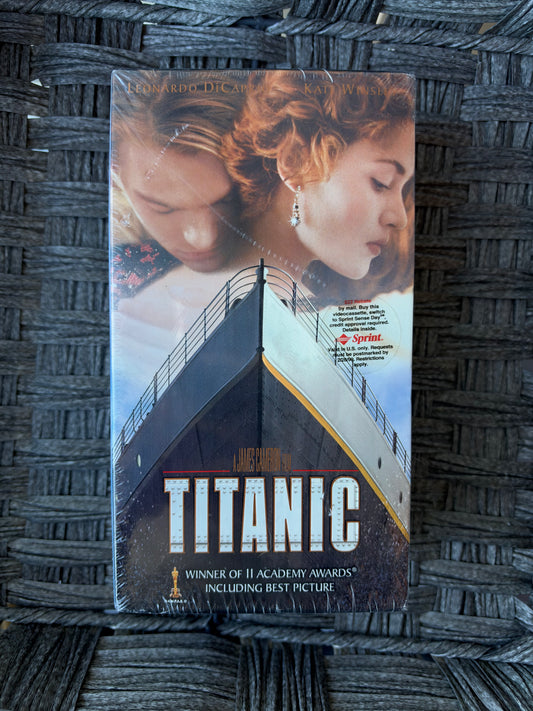 TITANIC (VHS, 1998) LEONARDO DICAPRIO, KATE WINSLET VINTAGE SEALED 2 TAPE SET