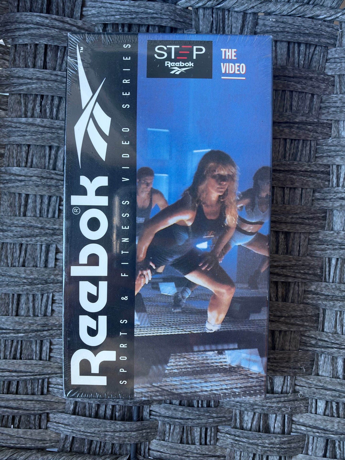 REEBOK SPORTS & FITNESS SERIES STEP REEBOK: THE VIDEO (VHS, 1994) GIN MILLER NEWS