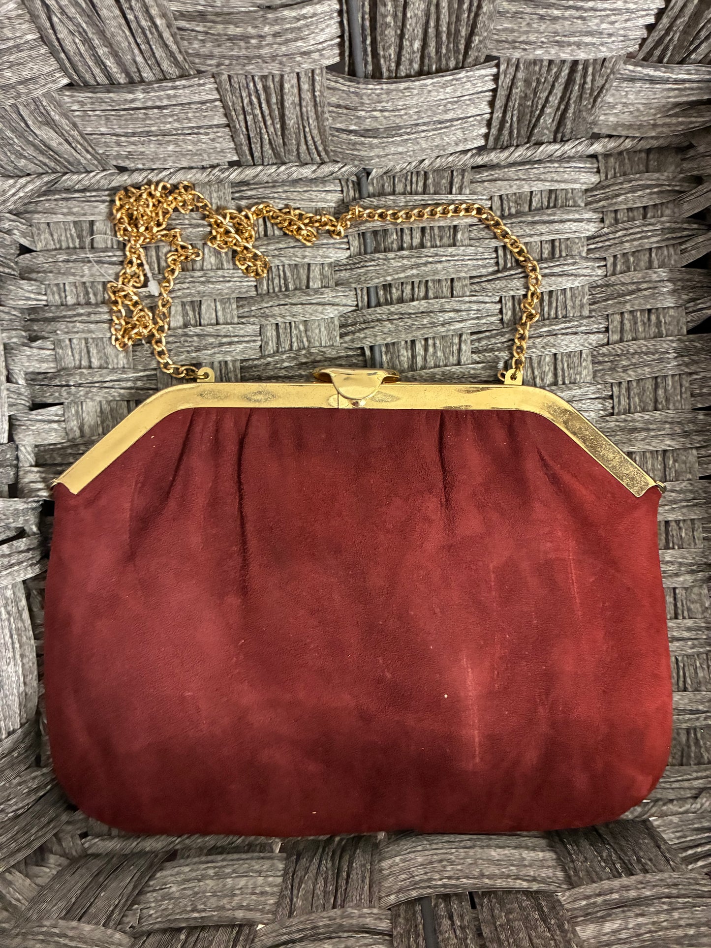 VINTAGE ANDE 1960'S RED VELVET SQAURE WIDE OPENING PURSE CLUTCH
