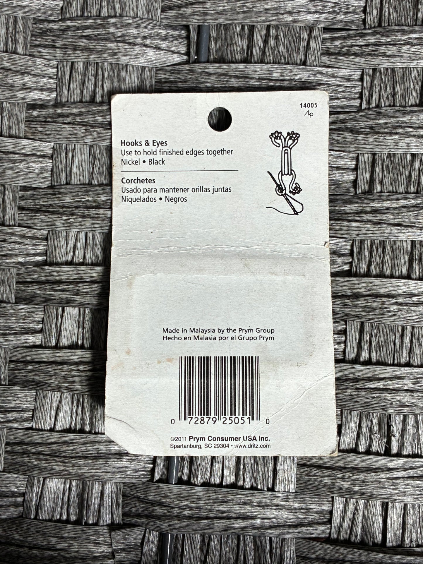 VINTAGE DRITZ 20 HOOKS & EYES SIZE 2 NEW IN PACK