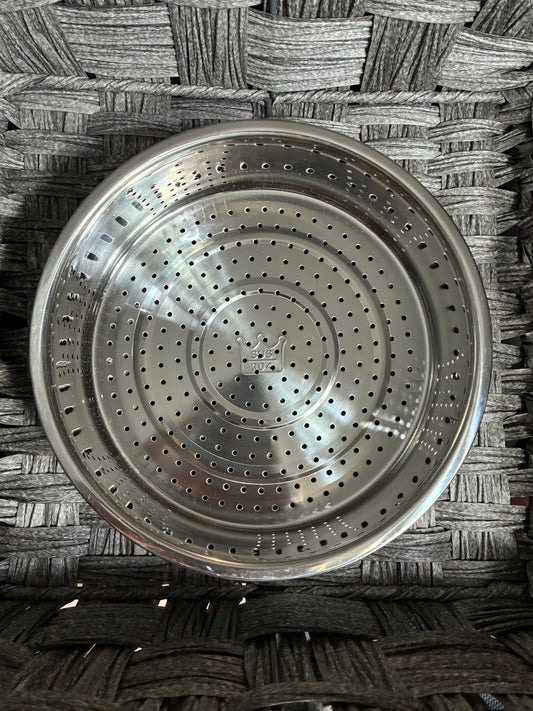 UNBRANDED STAINLESS STEEL STEAMER BASKET STRAINER SUS 304 STAINLESS - PRE OWNED