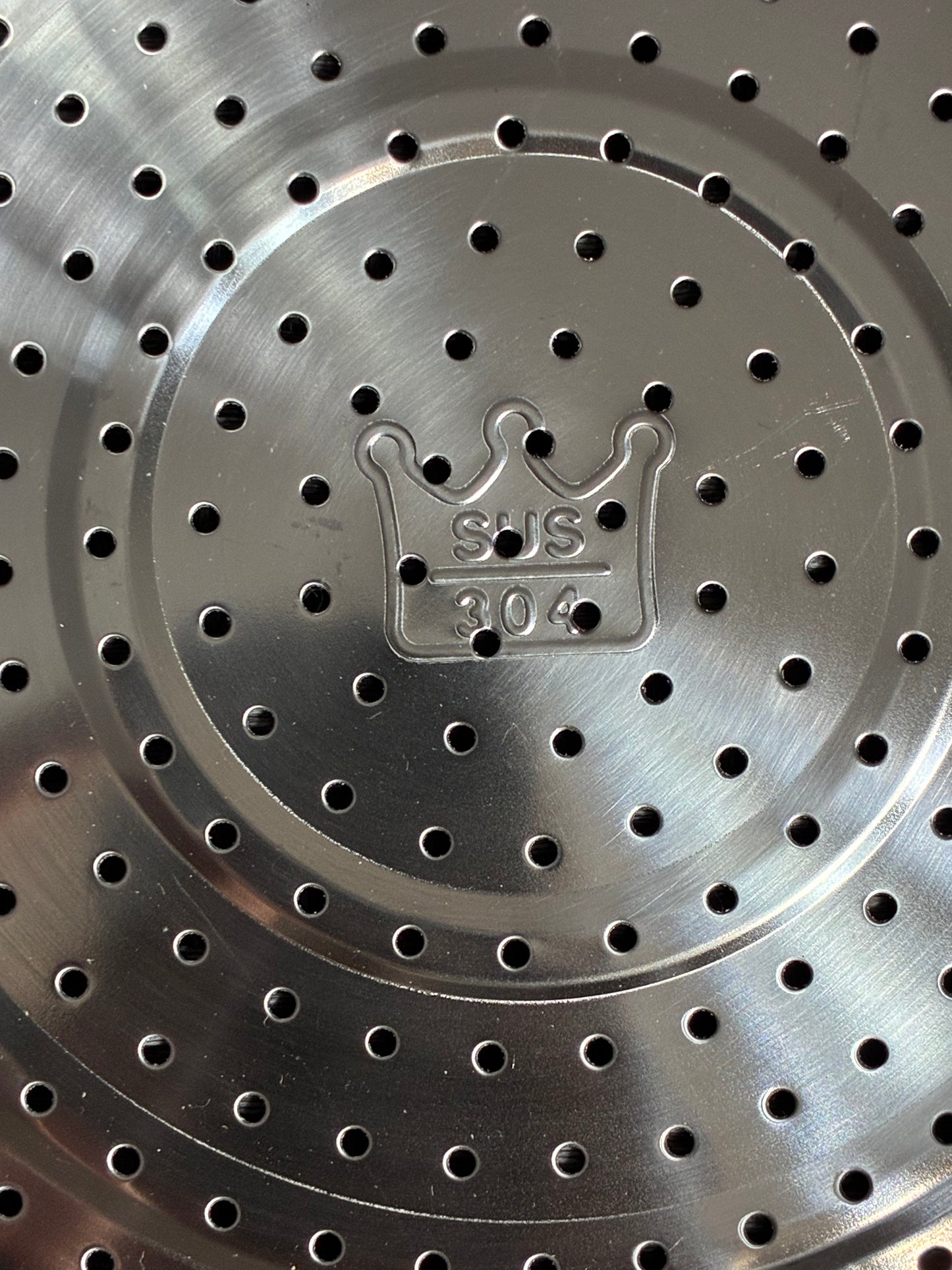 UNBRANDED STAINLESS STEEL STEAMER BASKET STRAINER SUS 304 STAINLESS - PRE OWNED