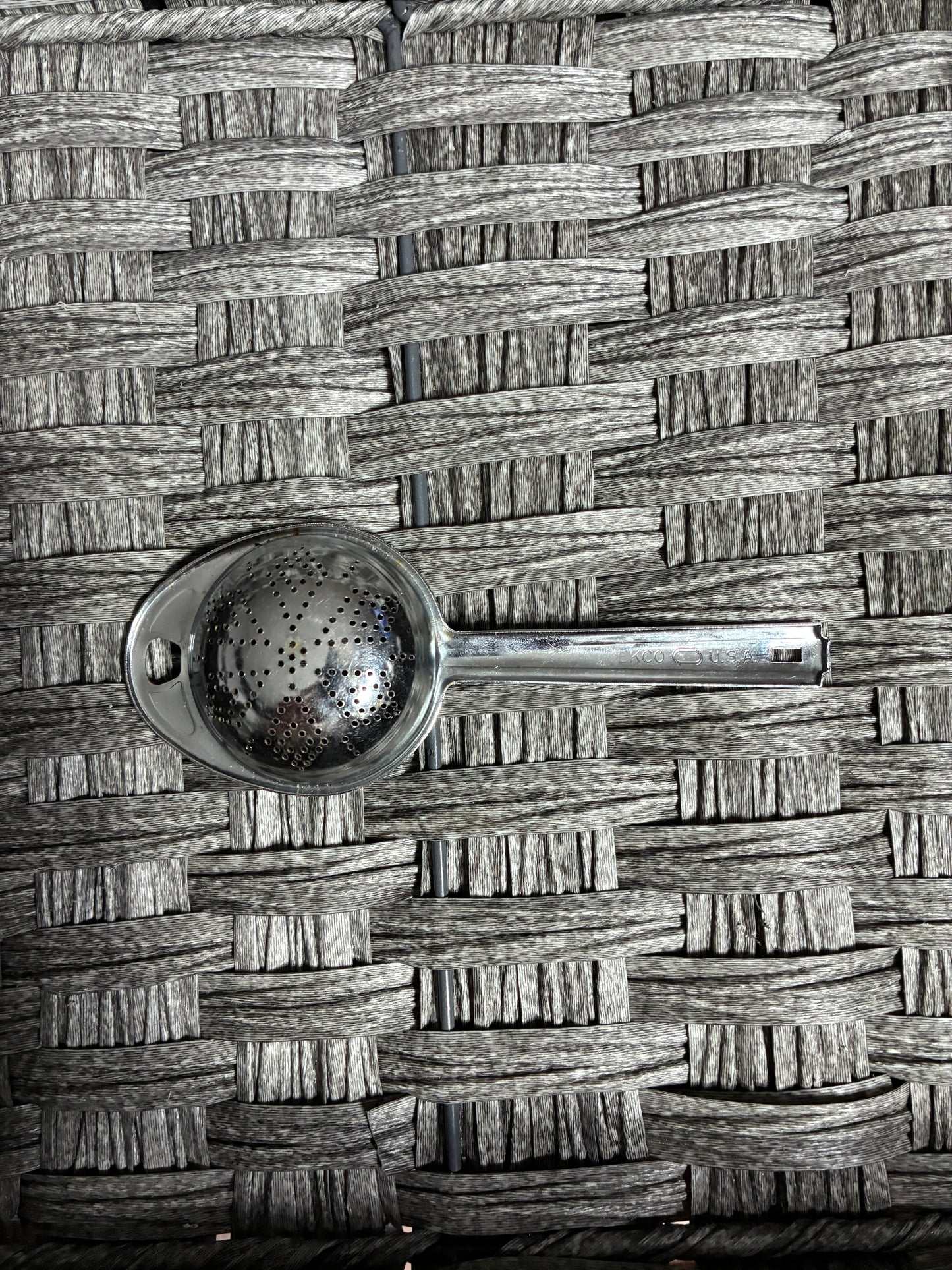 VINTAGE EKCO TOOLS METAL STRAINER FOR COFFEE/TEAS