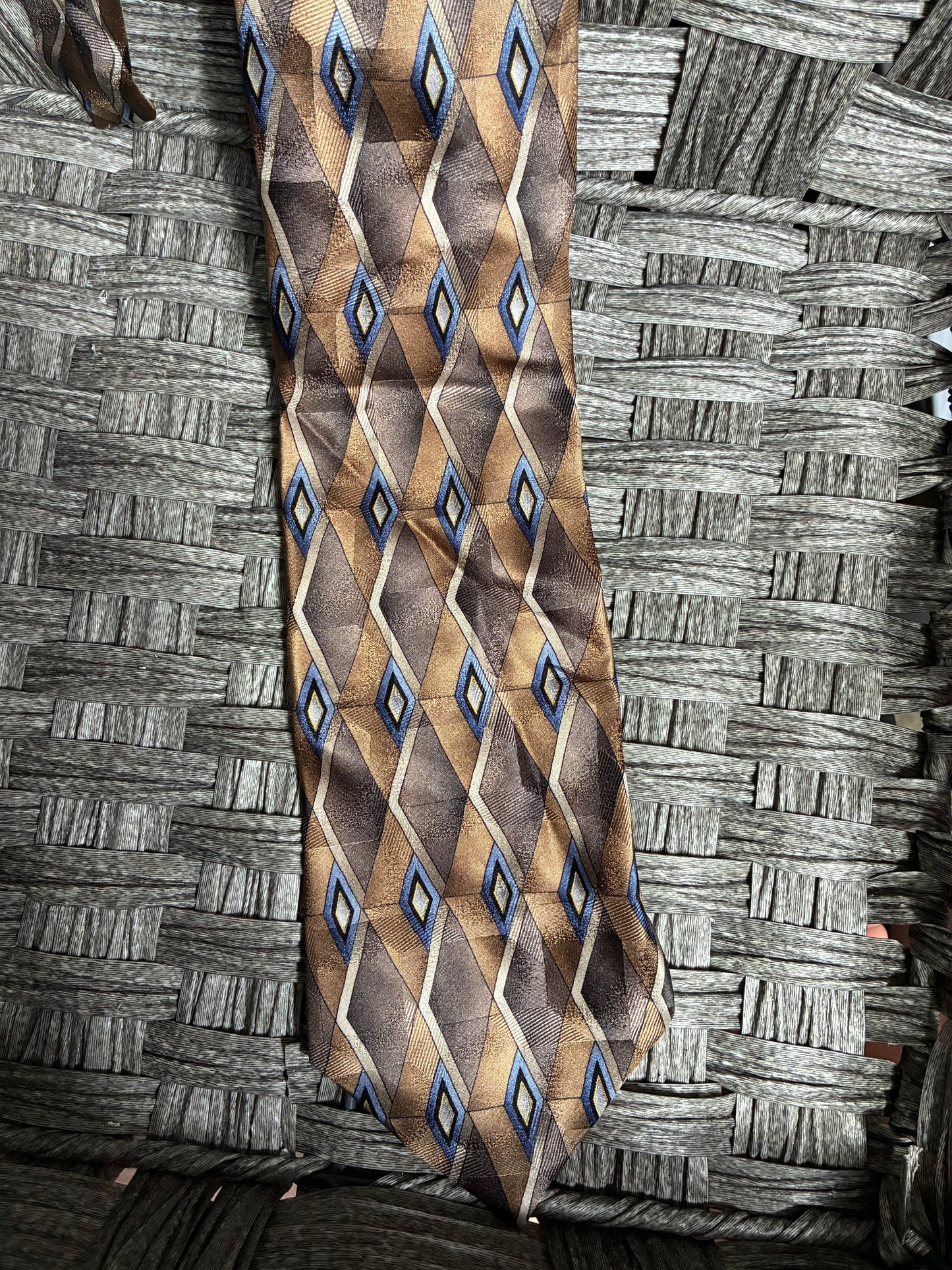 ARROW MENS NECKTIE 100% SILK - PRE OWNED
