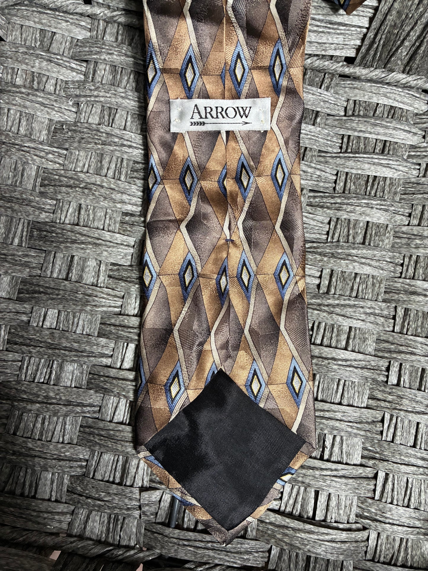 ARROW MENS NECKTIE 100% SILK - PRE OWNED