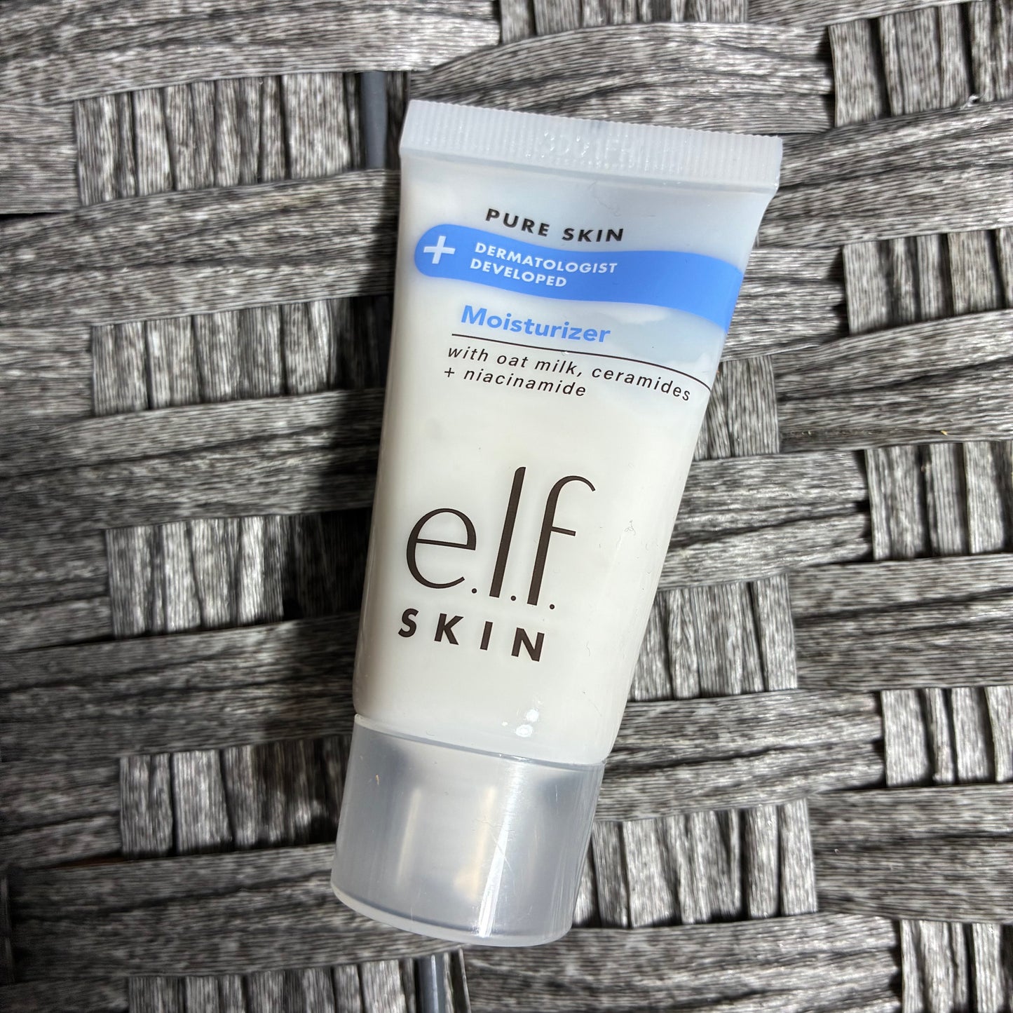 E.L.F. SKIN MOISTURIZER WITH OAT MILK, CERAMIDES + NIACINAMIDE 1 FL OZ