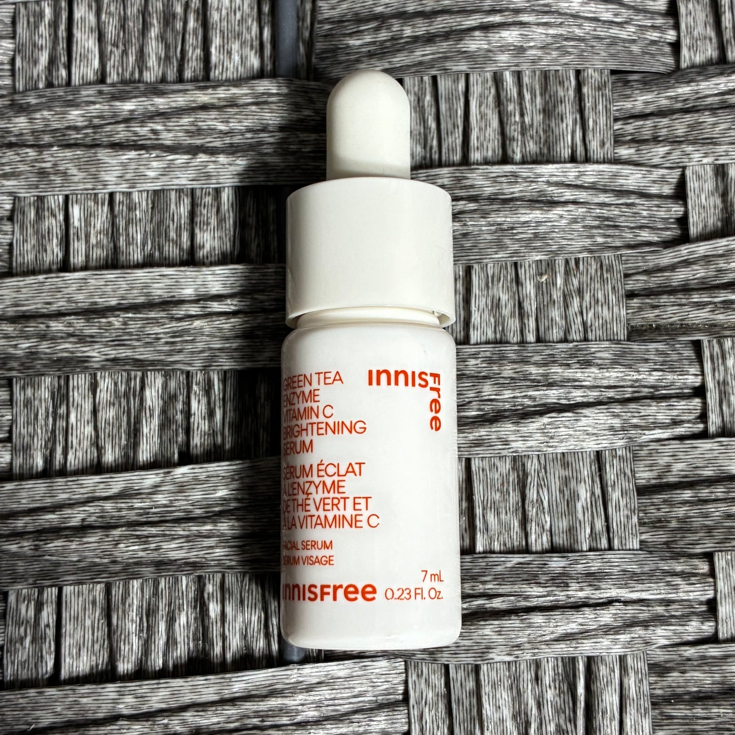 INNIS FREE GREEN TEA ENZYME VITAMIN C BRIGHTENING SERUM 0.23 FL OZ