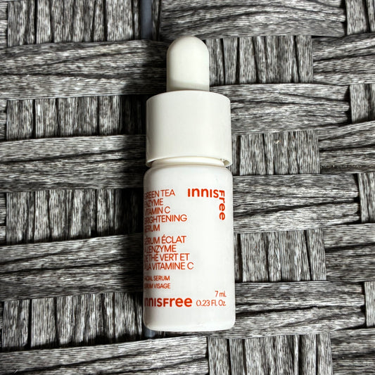 INNIS FREE GREEN TEA ENZYME VITAMIN C BRIGHTENING SERUM 0.23 FL OZ