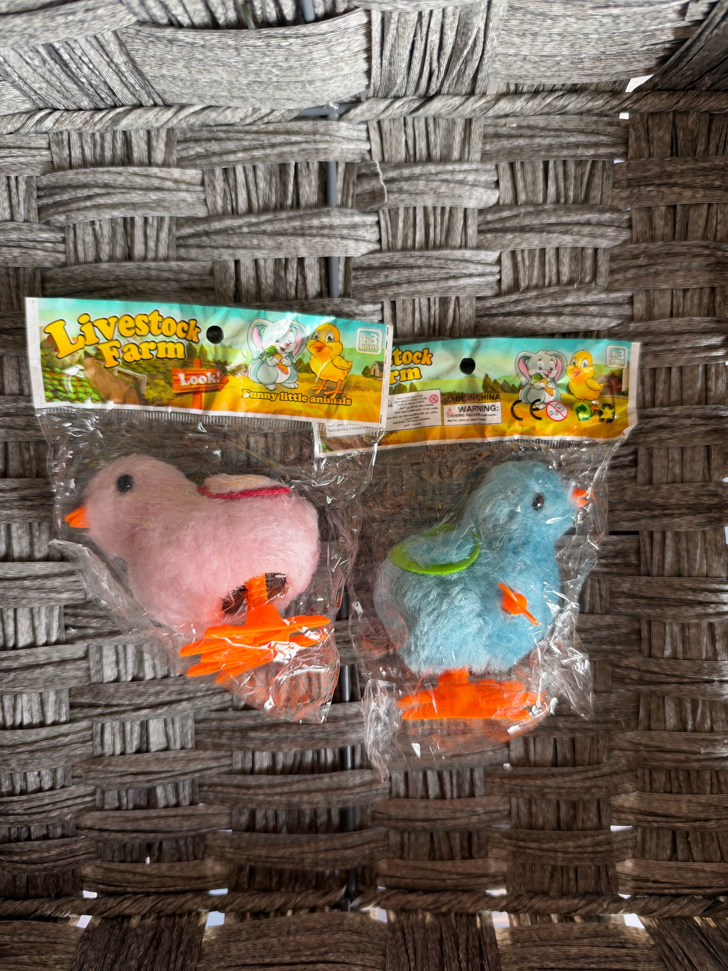 LOT OF 2 WIND UP MECHANICAL TOY CHICKS